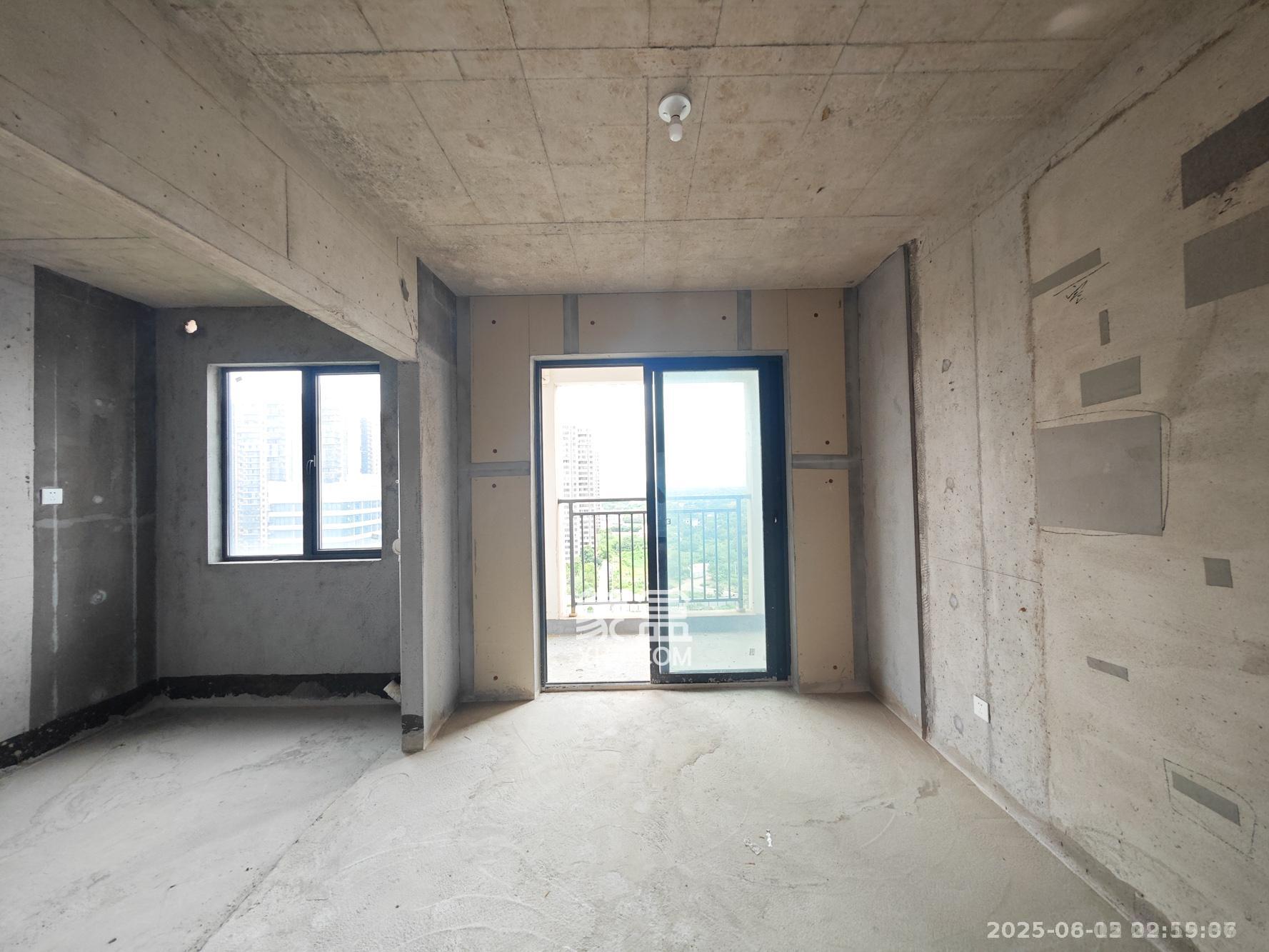 星发东宸花园 4室2厅2卫 95.0万 星发东宸花园 4室2厅2卫 95.0万其他