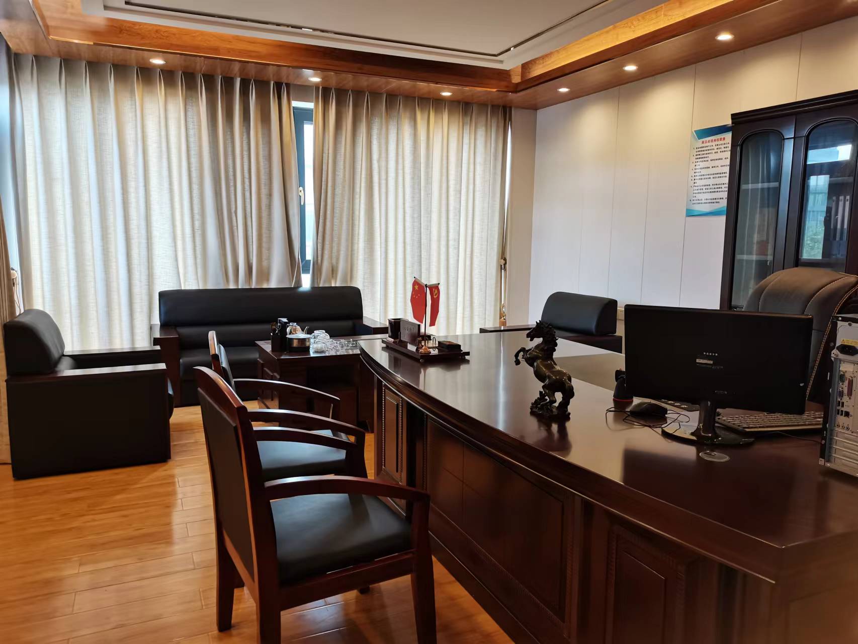 鸿洲江山 8室2厅4卫 15000.0元/月 鸿洲江山 8室2厅4卫 15000.0元/月户型图