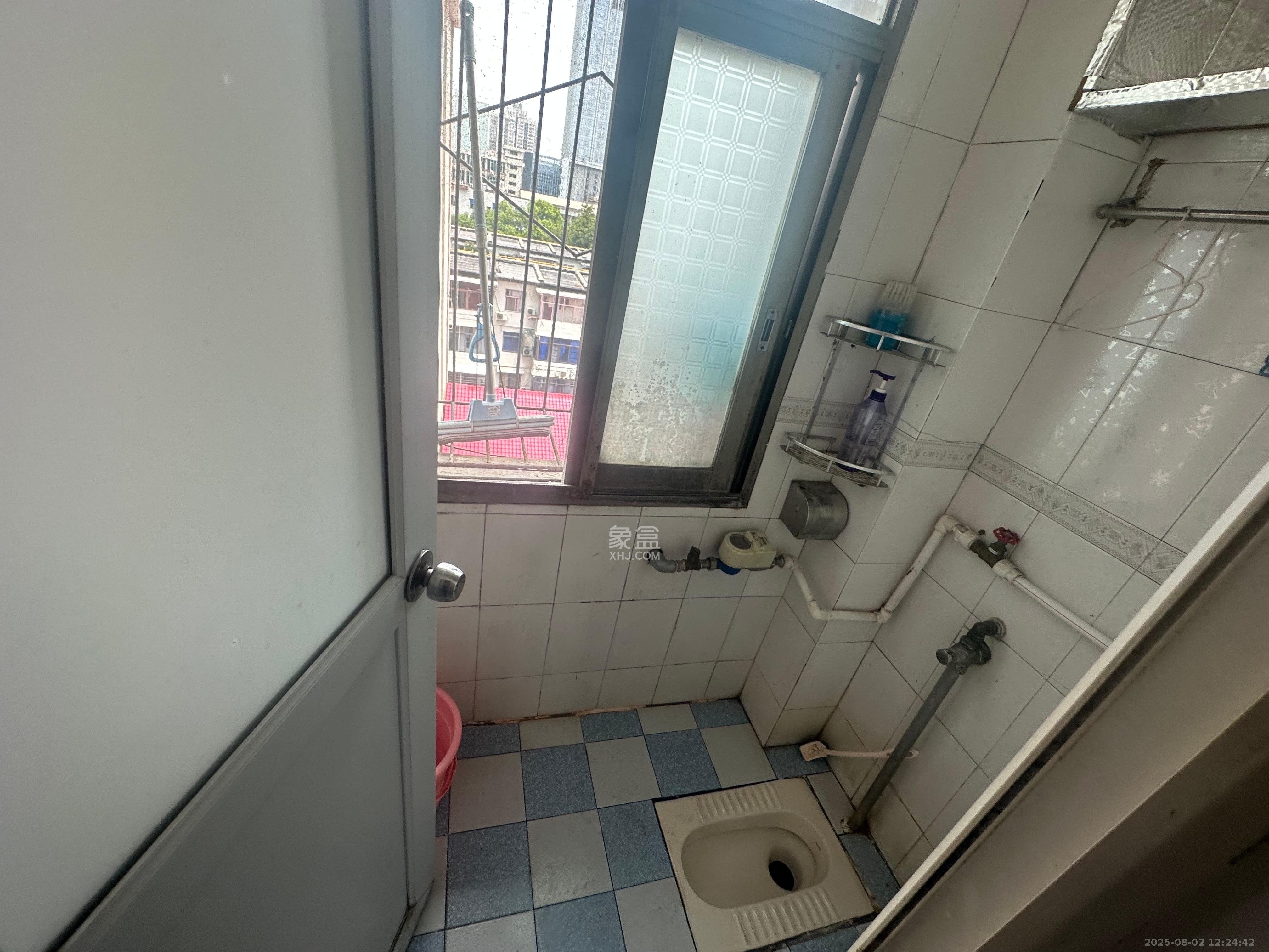 向韶村  2室1厅1卫    1600.0元/月室内图