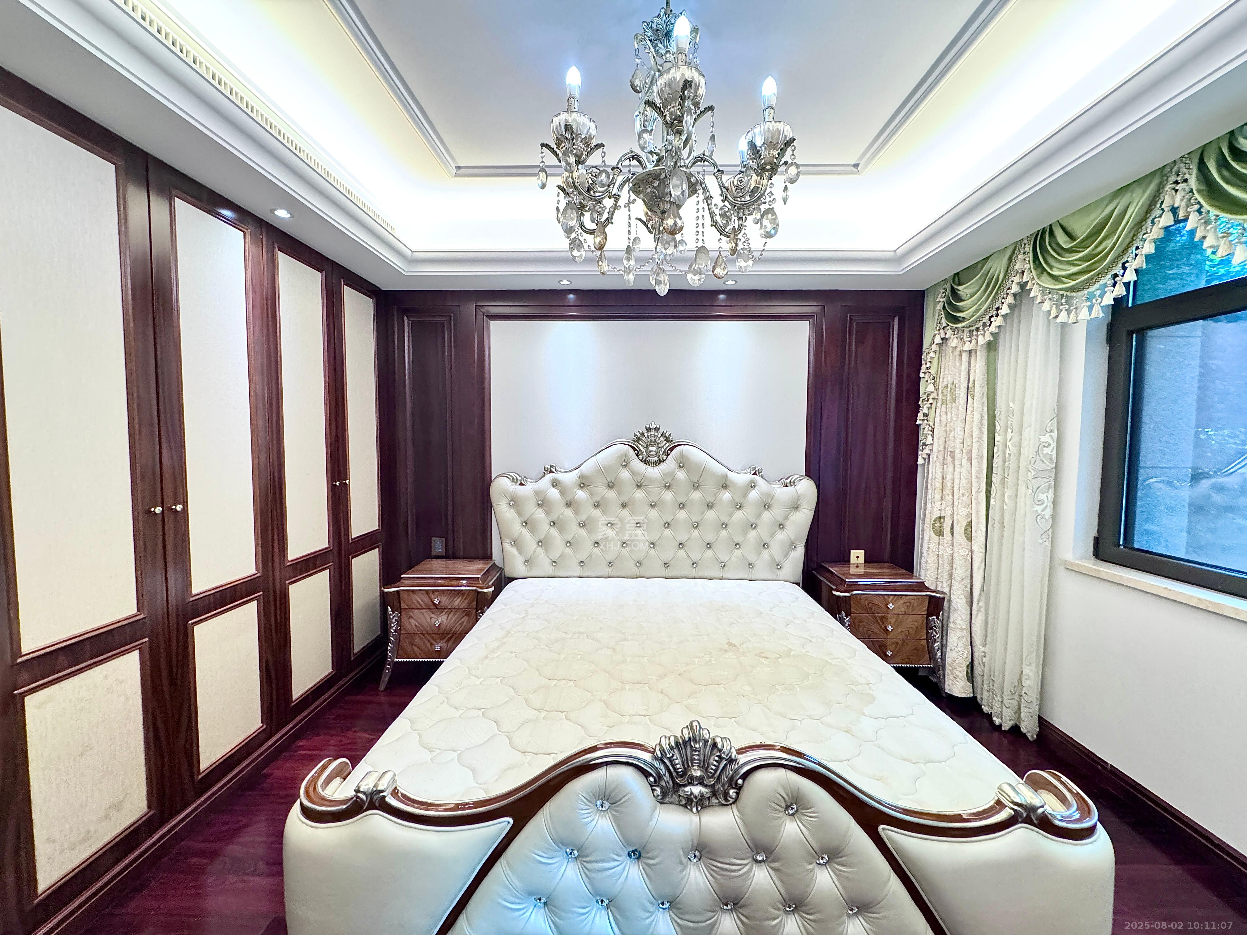 运达中央广场一、二期 3室2厅3卫 20000.0元/月 运达中央广场一、二期 3室2厅3卫 20000.0元/月室内图