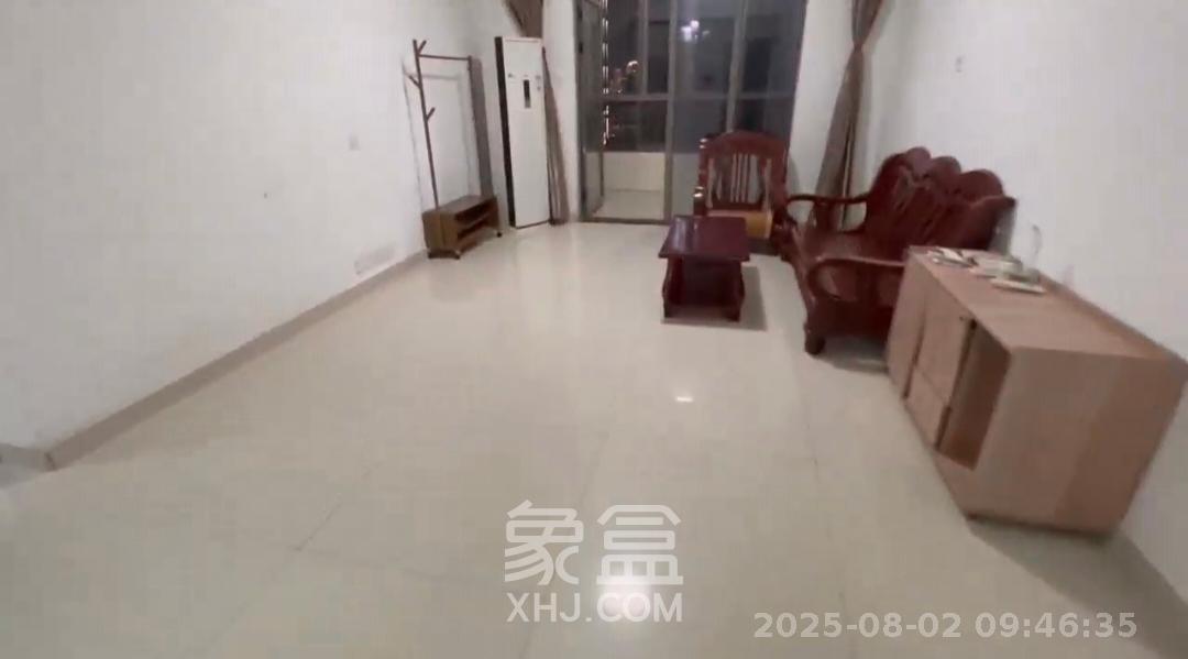 世茂铂翠湾二期  3室2厅1卫    2800.0元/月 世茂铂翠湾二期  3室2厅1卫    2800.0元/月室内图