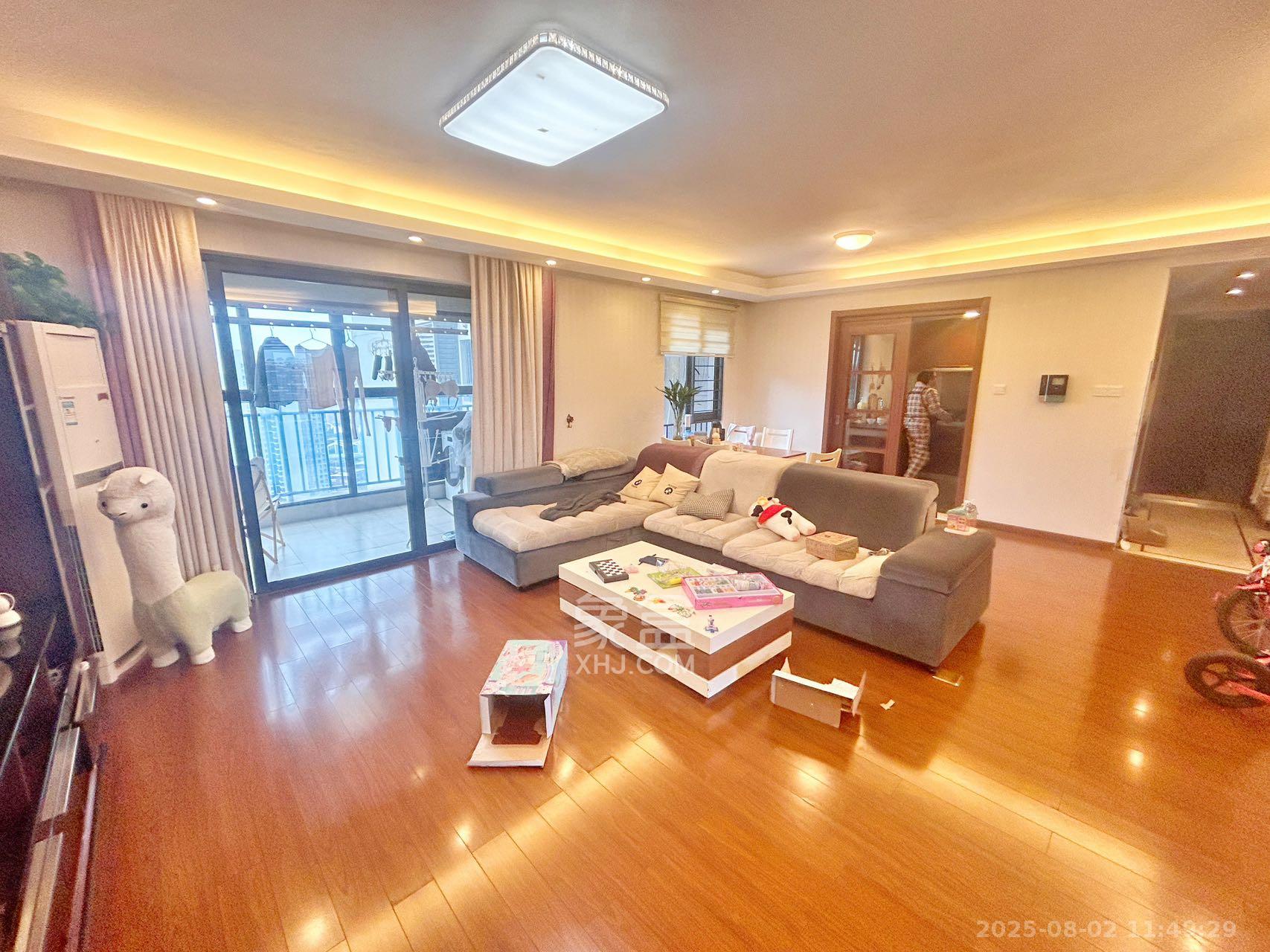 万科金域华府三四期 4室2厅2卫 3200.0元/月 万科金域华府三四期 4室2厅2卫 3200.0元/月室内图