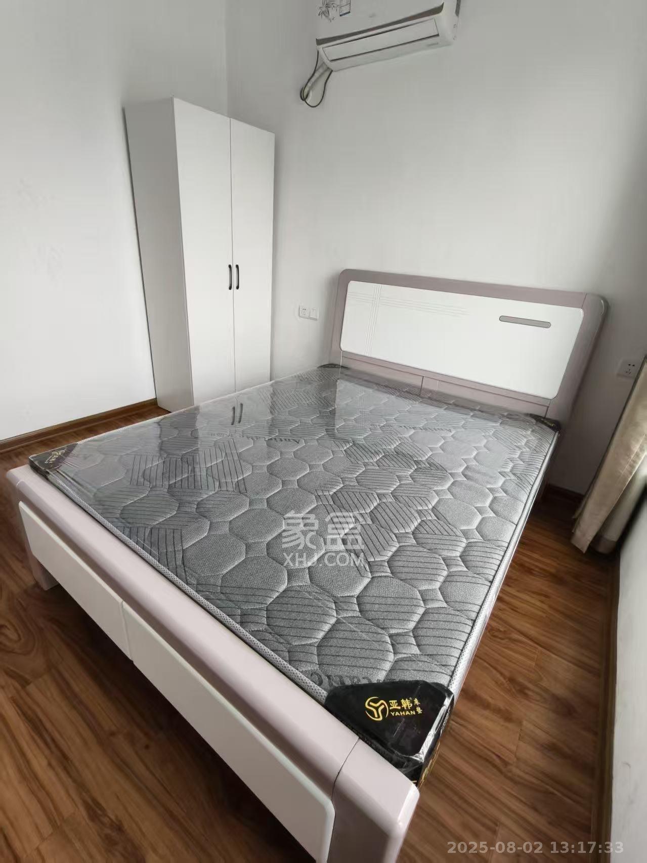 旭辉御府  3室2厅2卫   2600.00元/月室内图