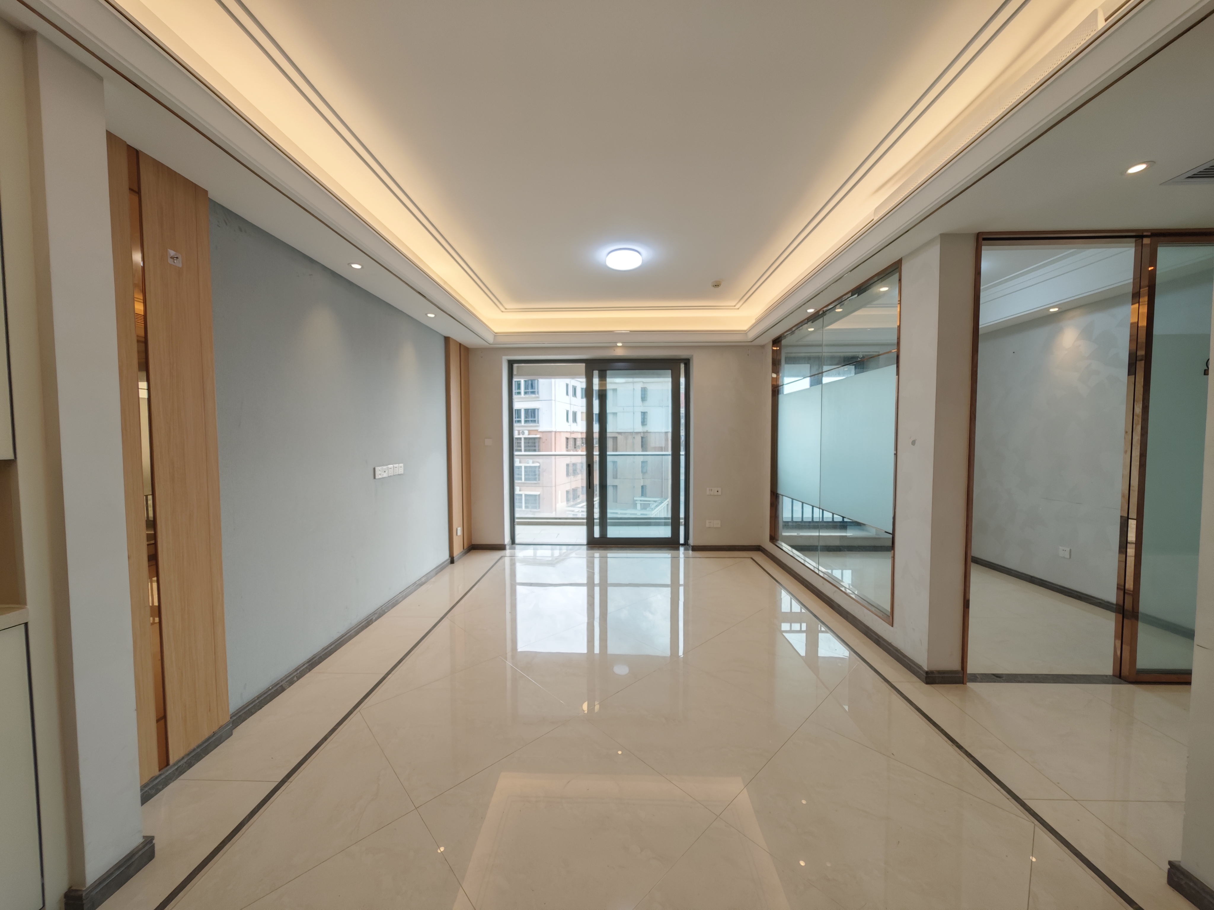 龙兴公馆 3室2厅1卫 5000.0元/月 龙兴公馆 3室2厅1卫 5000.0元/月室内图