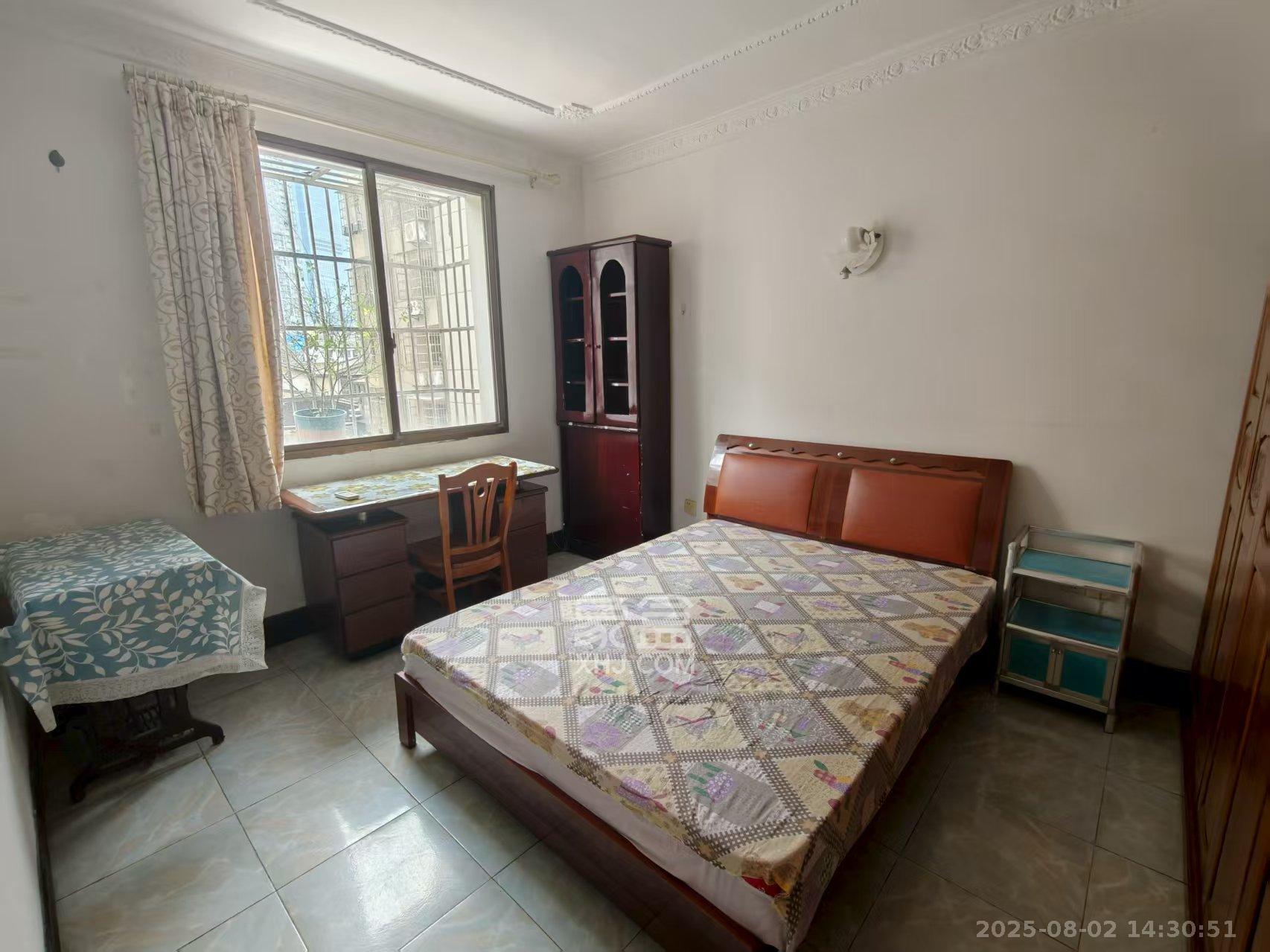 长郡花园  3室1厅1卫    2800.0元/月 长郡花园  3室1厅1卫    2800.0元/月室内图