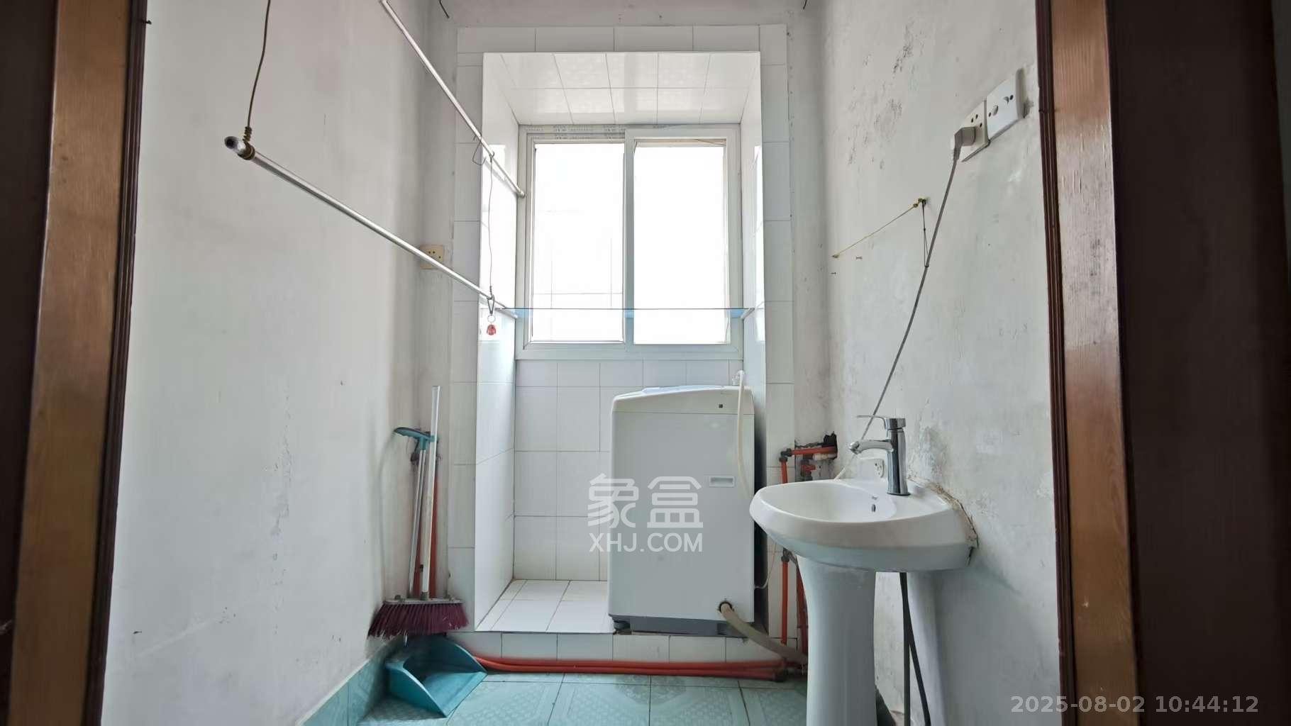 湖南省农业厅 2室1厅1卫 2200.0元/月 湖南省农业厅 2室1厅1卫 2200.0元/月室内图