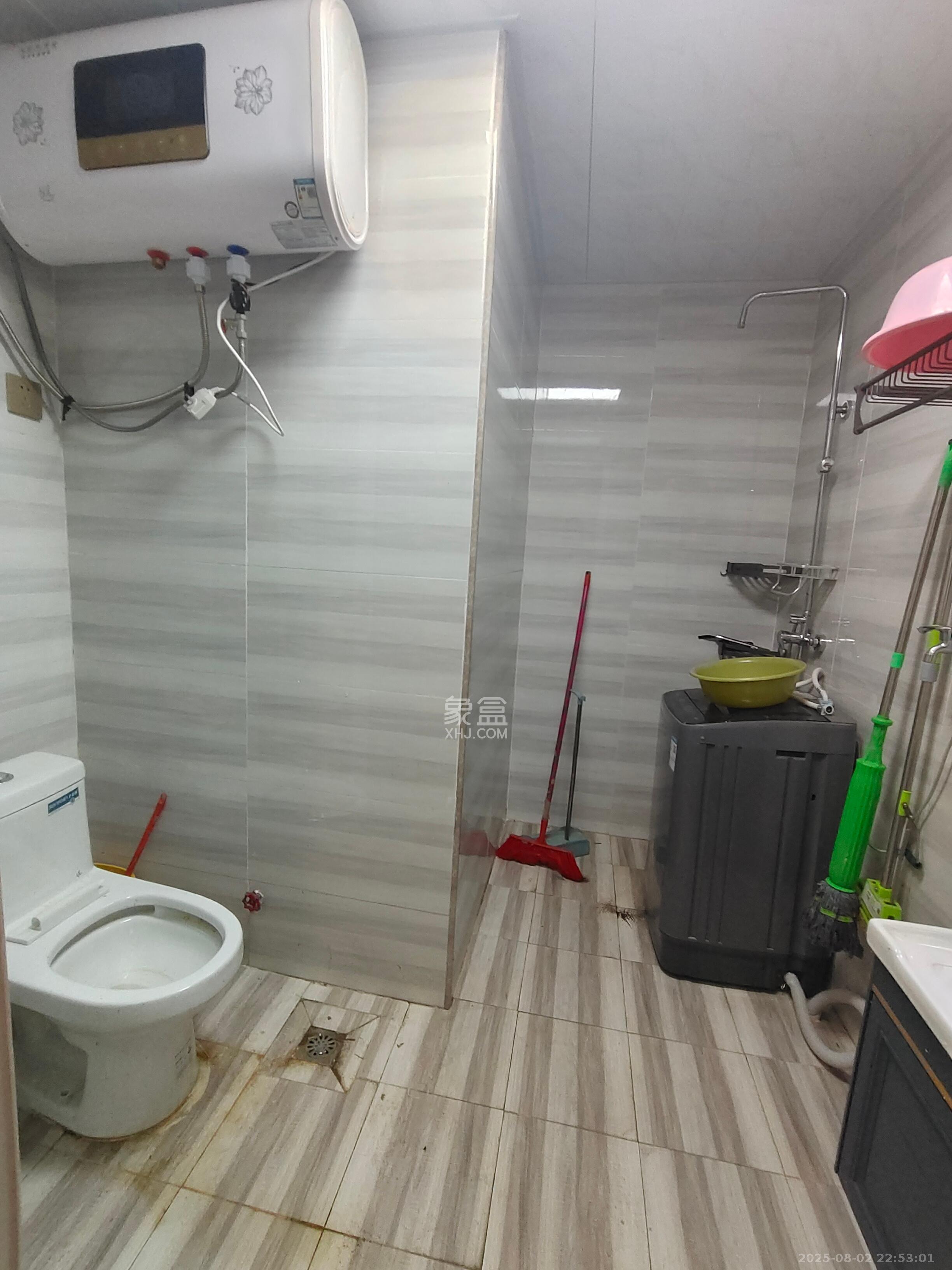 东方美地 2室2厅1卫 2200.0元/月 东方美地 2室2厅1卫 2200.0元/月室内图