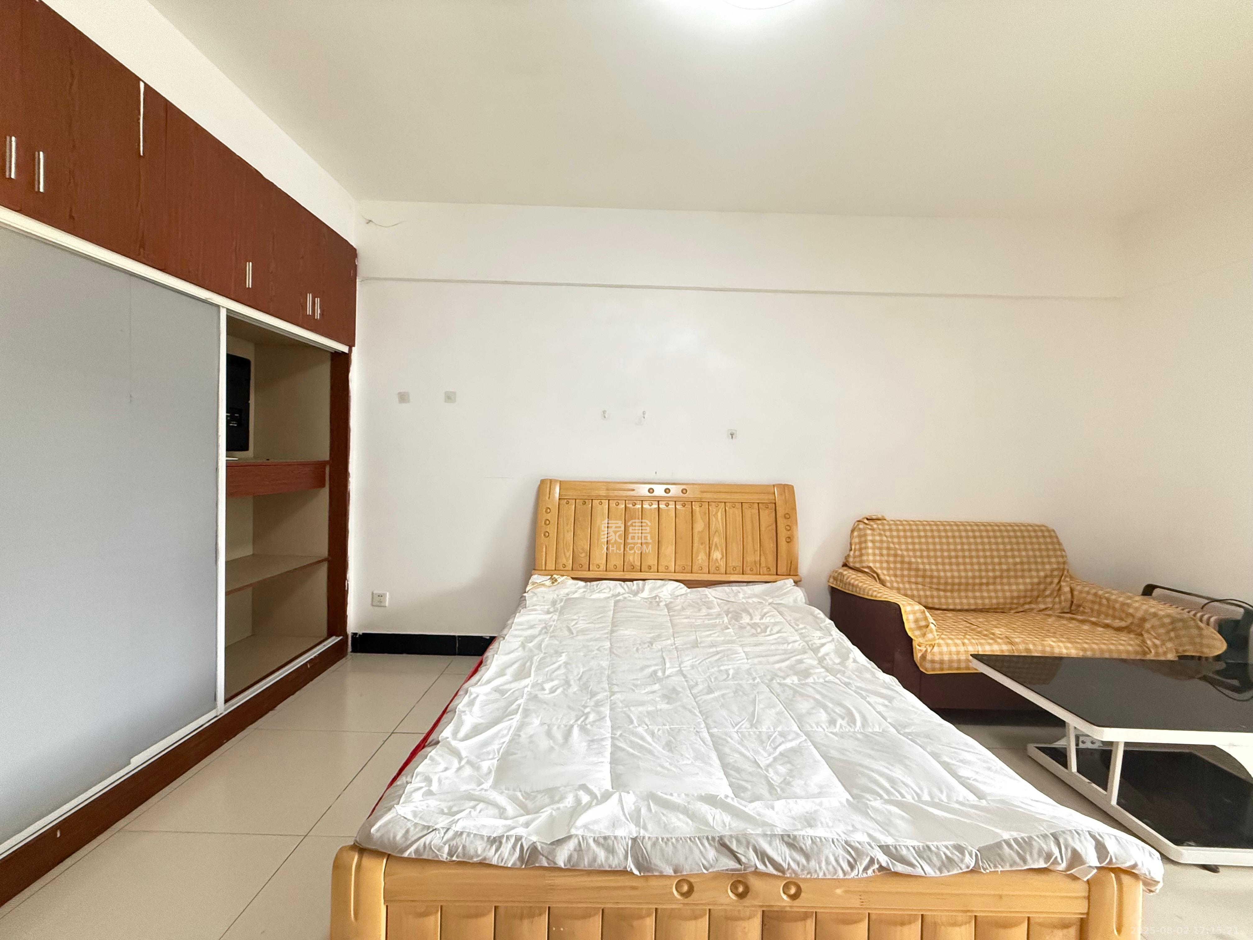 亚商国际 1室1厅1卫 1250.0元/月 亚商国际 1室1厅1卫 1250.0元/月室内图