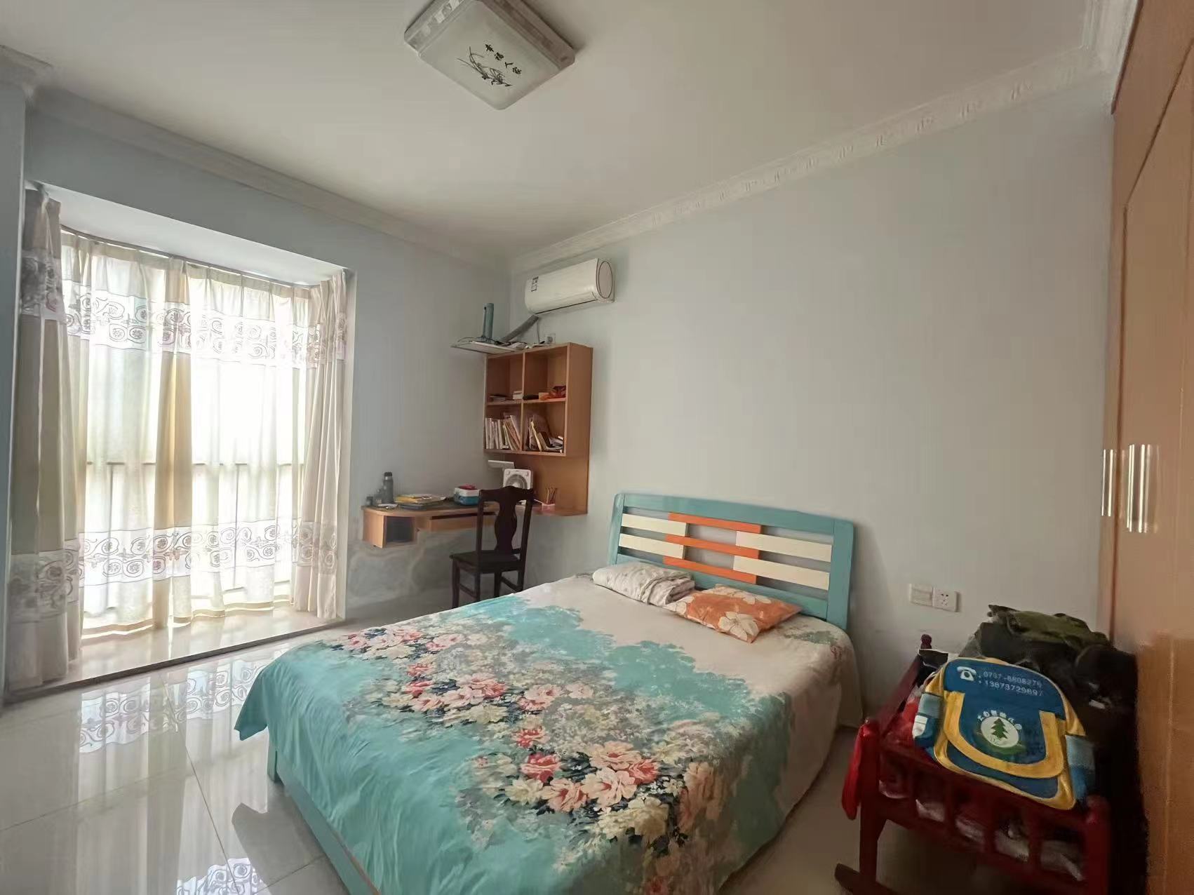 佳宁娜小区(梓山湖小区) 3室2厅2卫 2000.0元/月 佳宁娜小区(梓山湖小区) 3室2厅2卫 2000.0元/月室内图