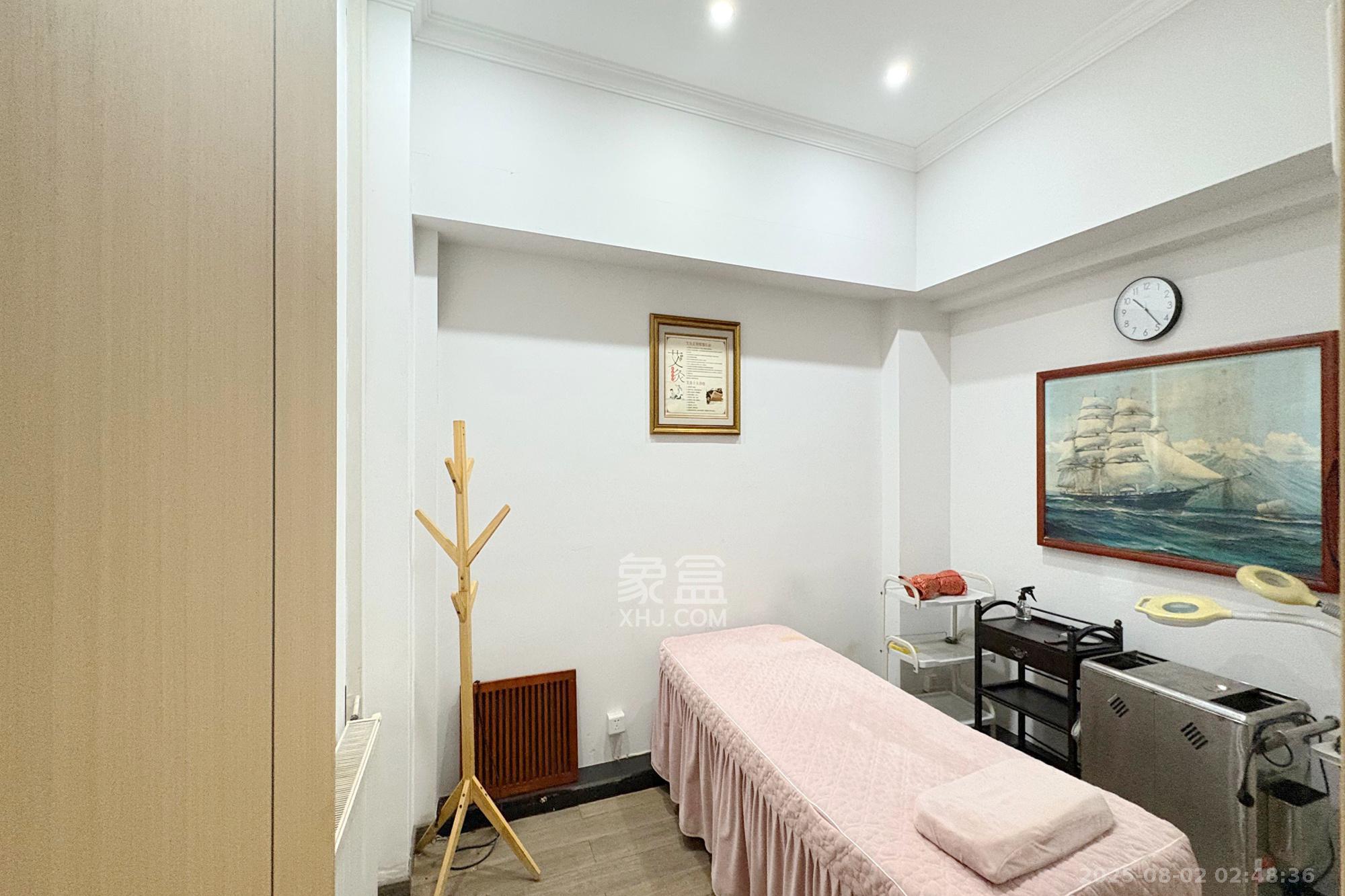 朝阳银座  1室1厅1卫    63.0万卧室