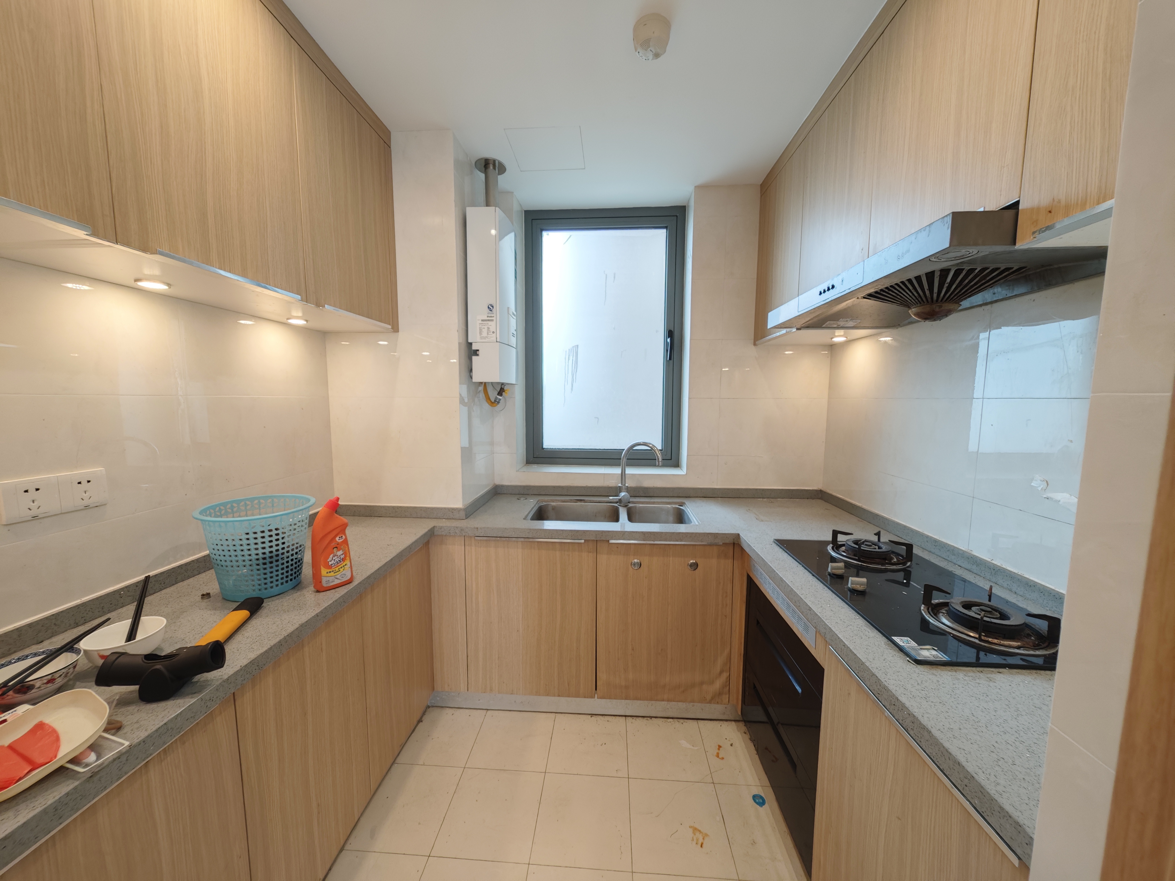 龙兴公馆 3室2厅1卫 5000.0元/月 龙兴公馆 3室2厅1卫 5000.0元/月室内图