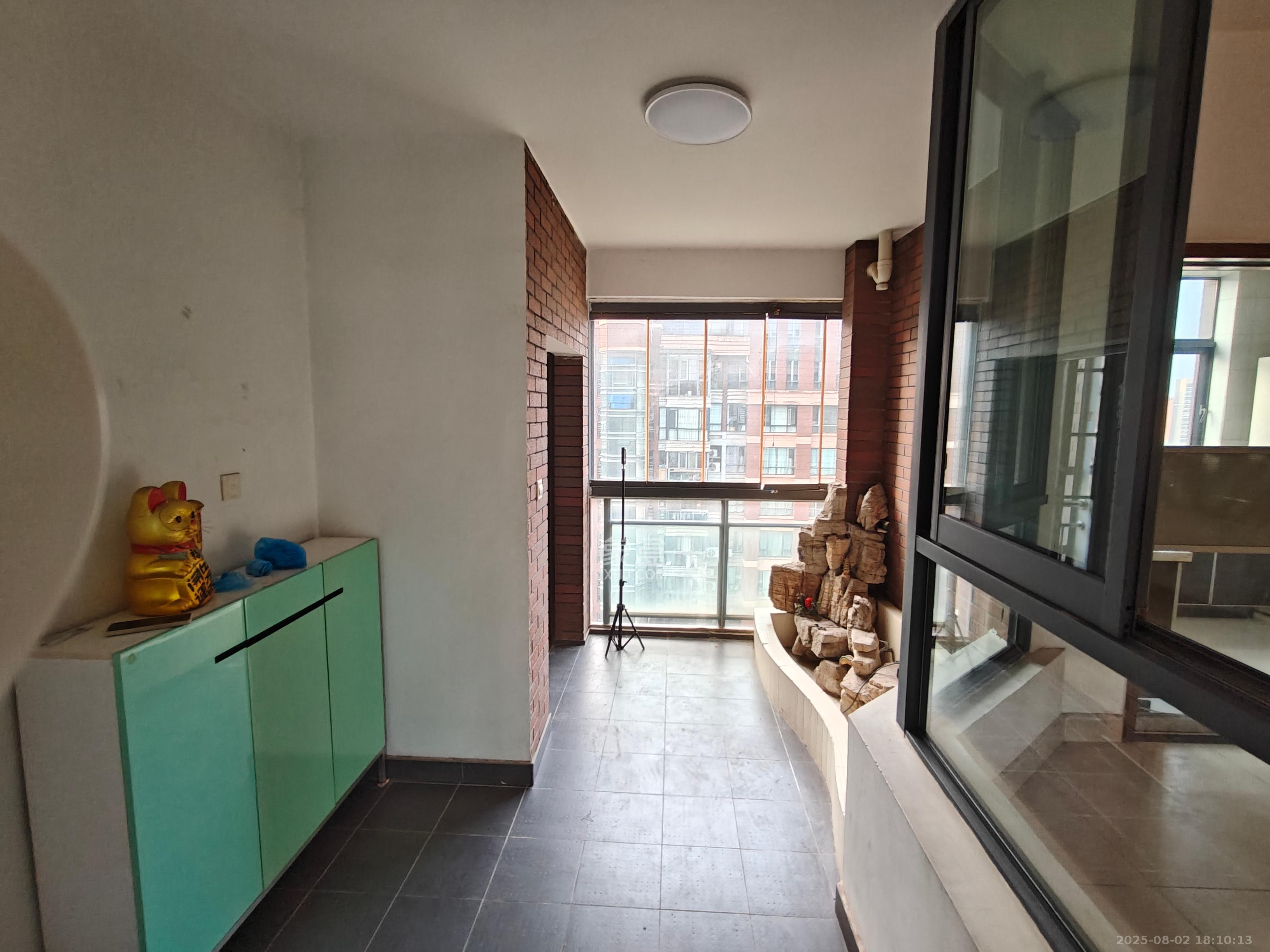 奥林匹克花园  3室2厅2卫    2600.0元/月 奥林匹克花园  3室2厅2卫    2600.0元/月室内图