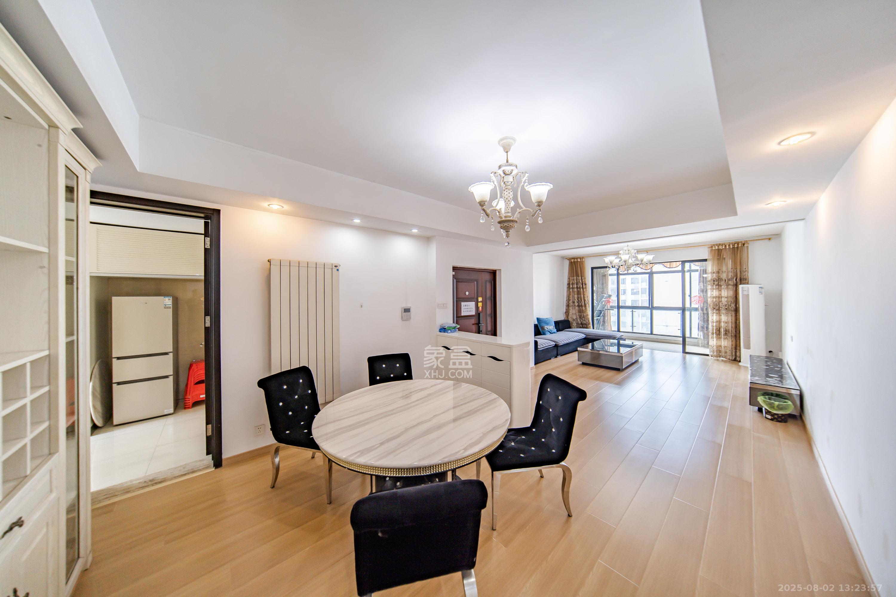 阳光100三期 4室2厅1卫 145.0万 阳光100三期 4室2厅1卫 145.0万其他