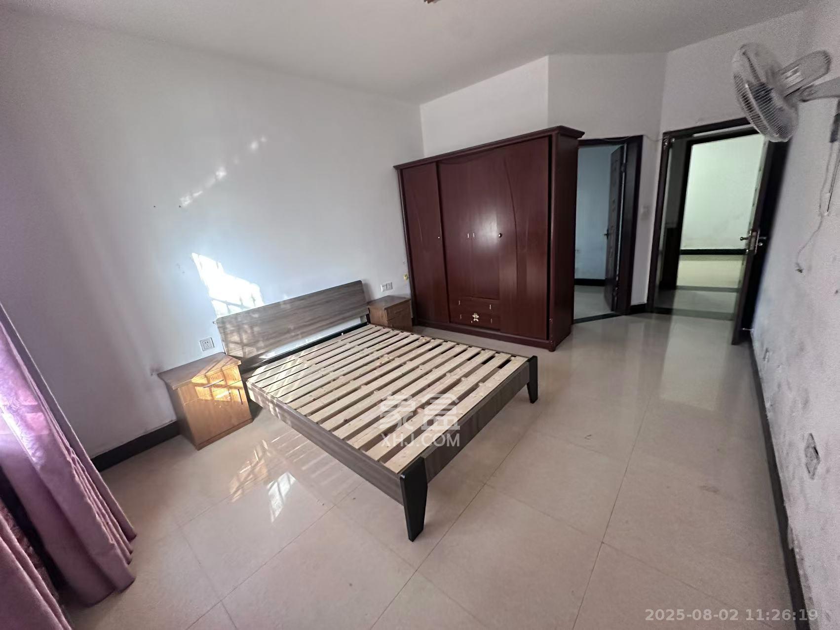 白沙湾嘉园 4室2厅2卫 2800.0元/月 白沙湾嘉园 4室2厅2卫 2800.0元/月室内图