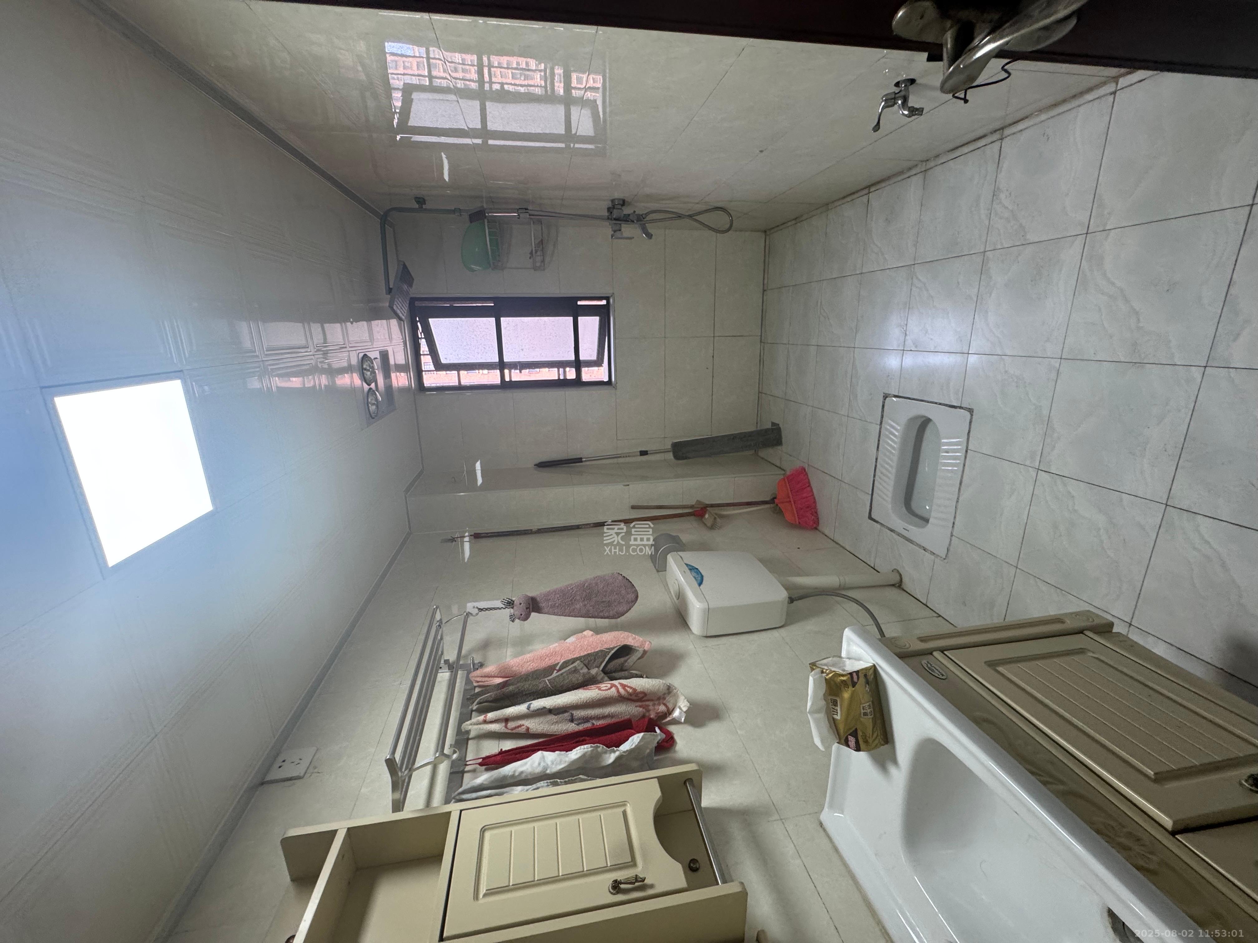 新城国际花都 3室2厅1卫 1900.0元/月 新城国际花都 3室2厅1卫 1900.0元/月室内图