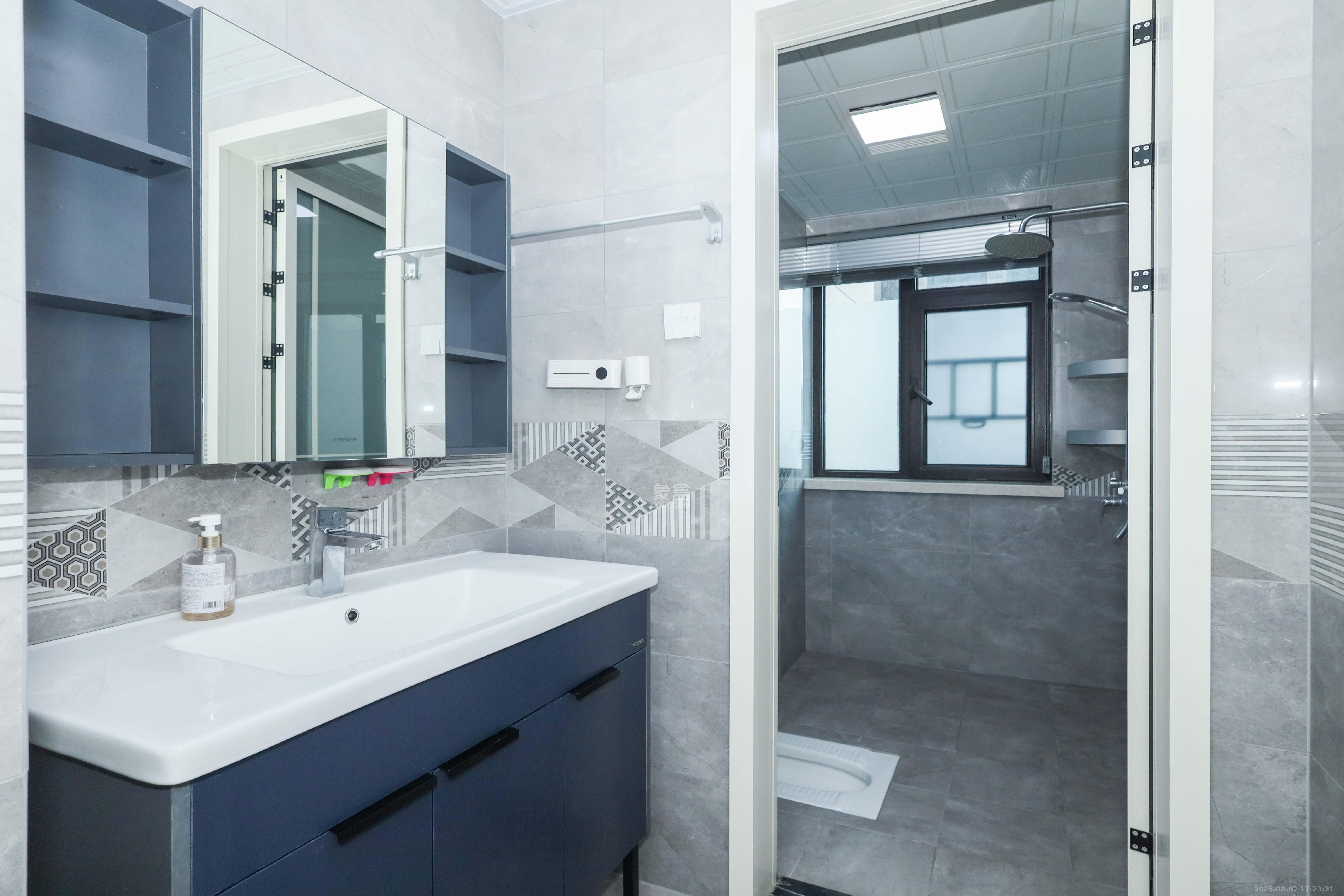 晟通牡丹舸  3室2厅2卫    248.8万 晟通牡丹舸  3室2厅2卫    248.8万卫生间