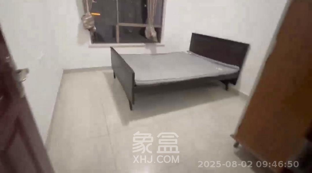 世茂铂翠湾二期  3室2厅1卫    2800.0元/月 世茂铂翠湾二期  3室2厅1卫    2800.0元/月室内图