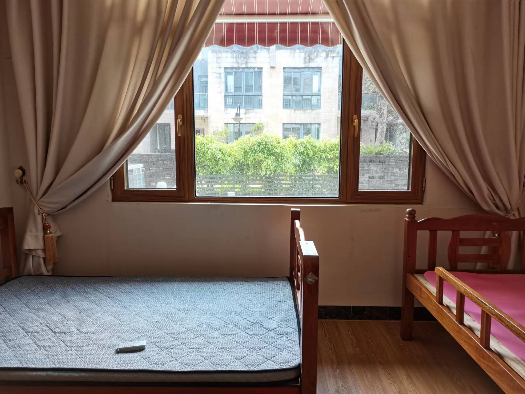 鸿洲江山  8室2厅4卫   15000.00元/月室内图