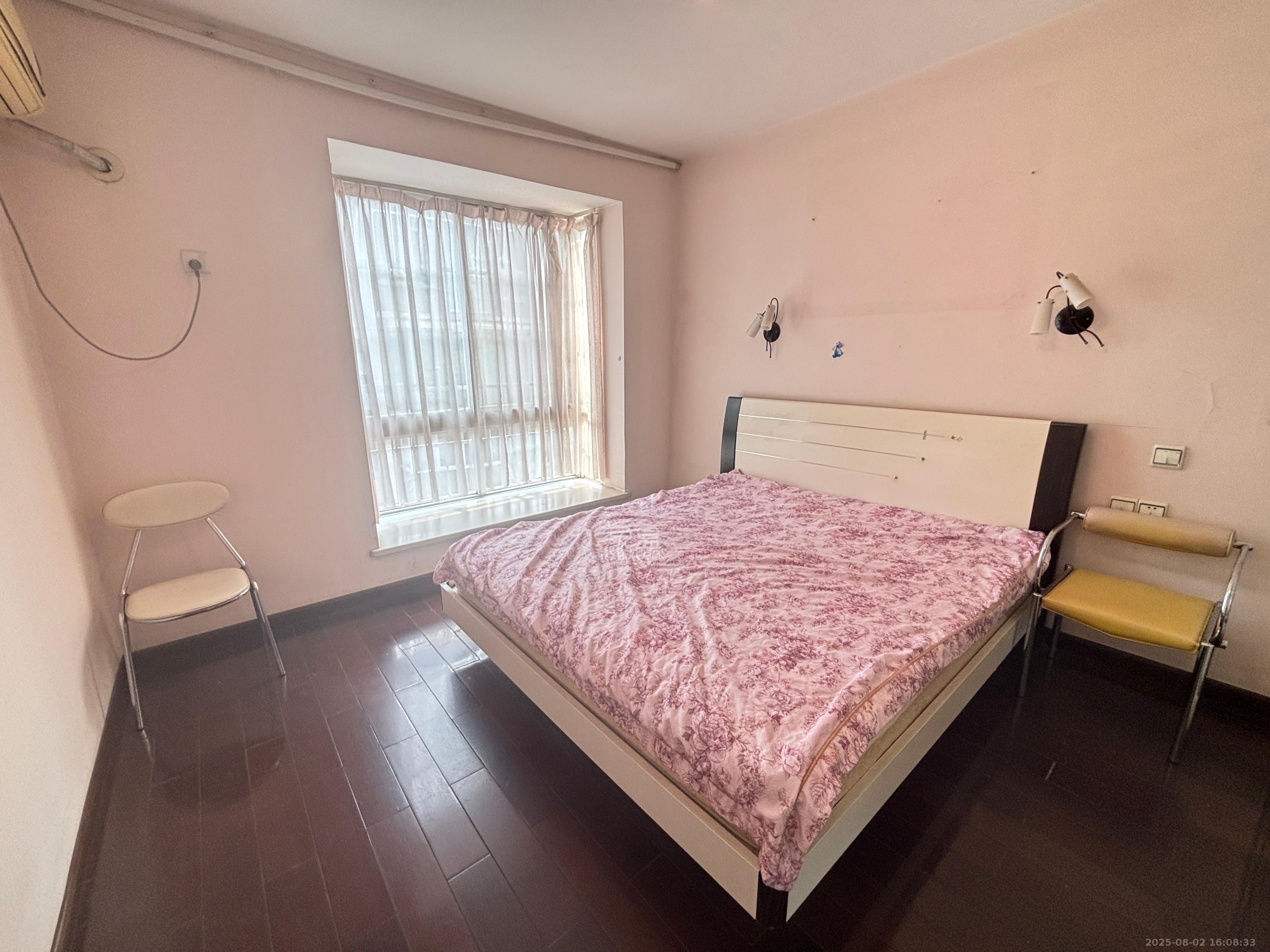 新点苑 3室2厅2卫 1800.0元/月 新点苑 3室2厅2卫 1800.0元/月室内图