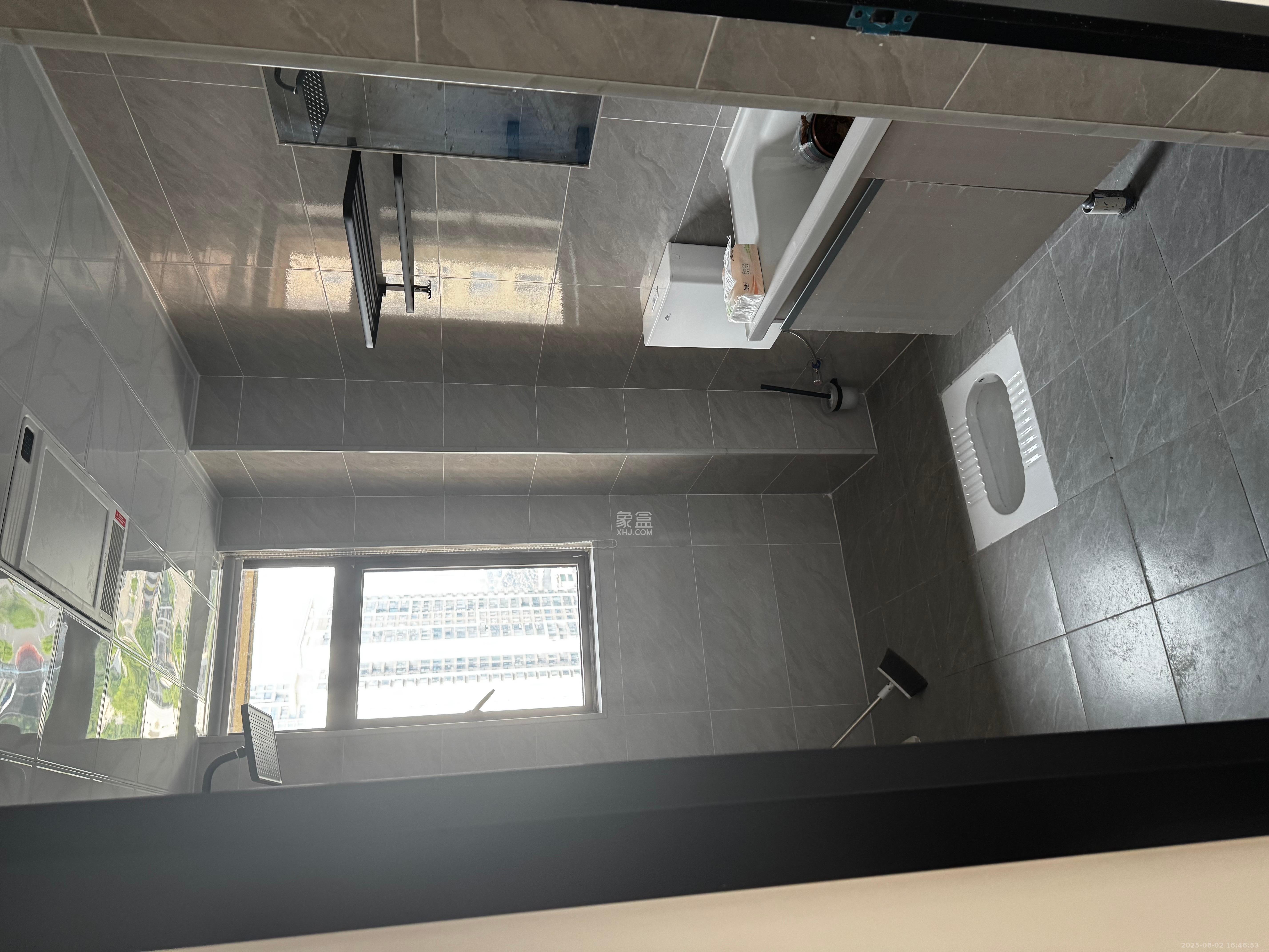 卓越浅水湾  4室2厅2卫    3400.0元/月 卓越浅水湾  4室2厅2卫    3400.0元/月室内图