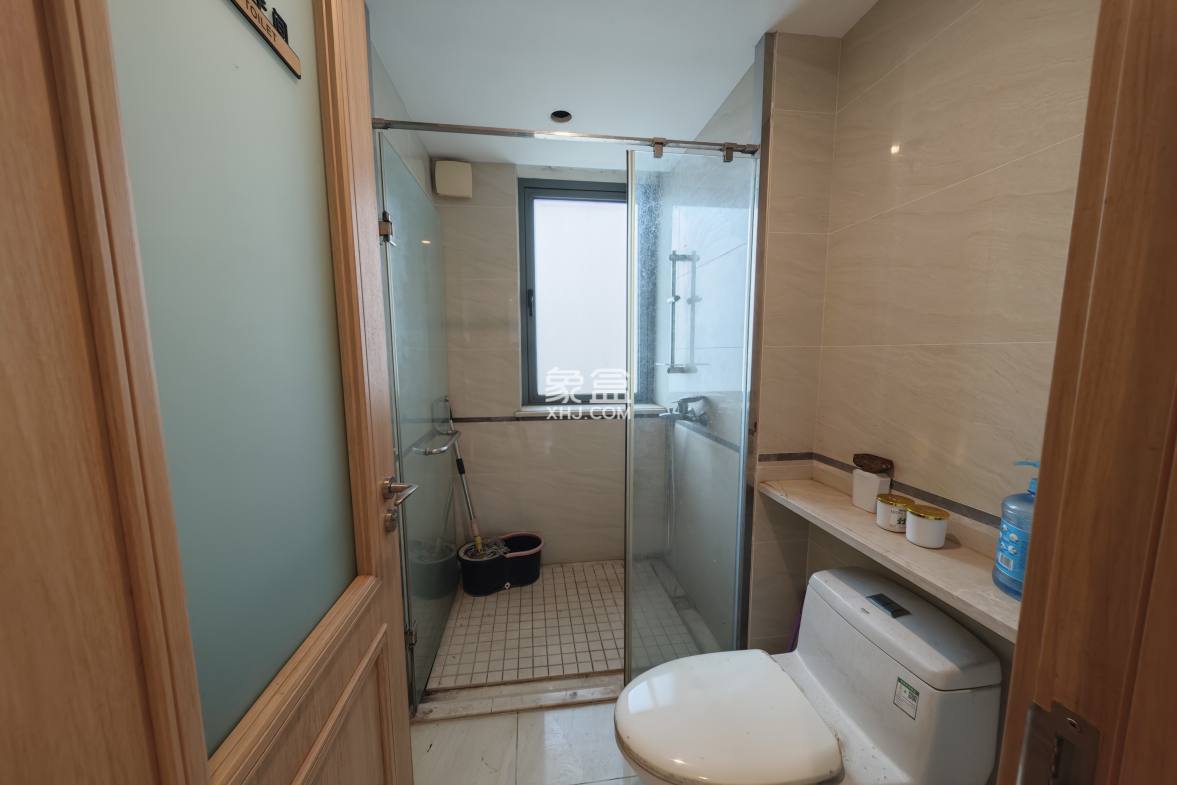 龙兴公馆 3室2厅1卫 5000.0元/月 龙兴公馆 3室2厅1卫 5000.0元/月室内图