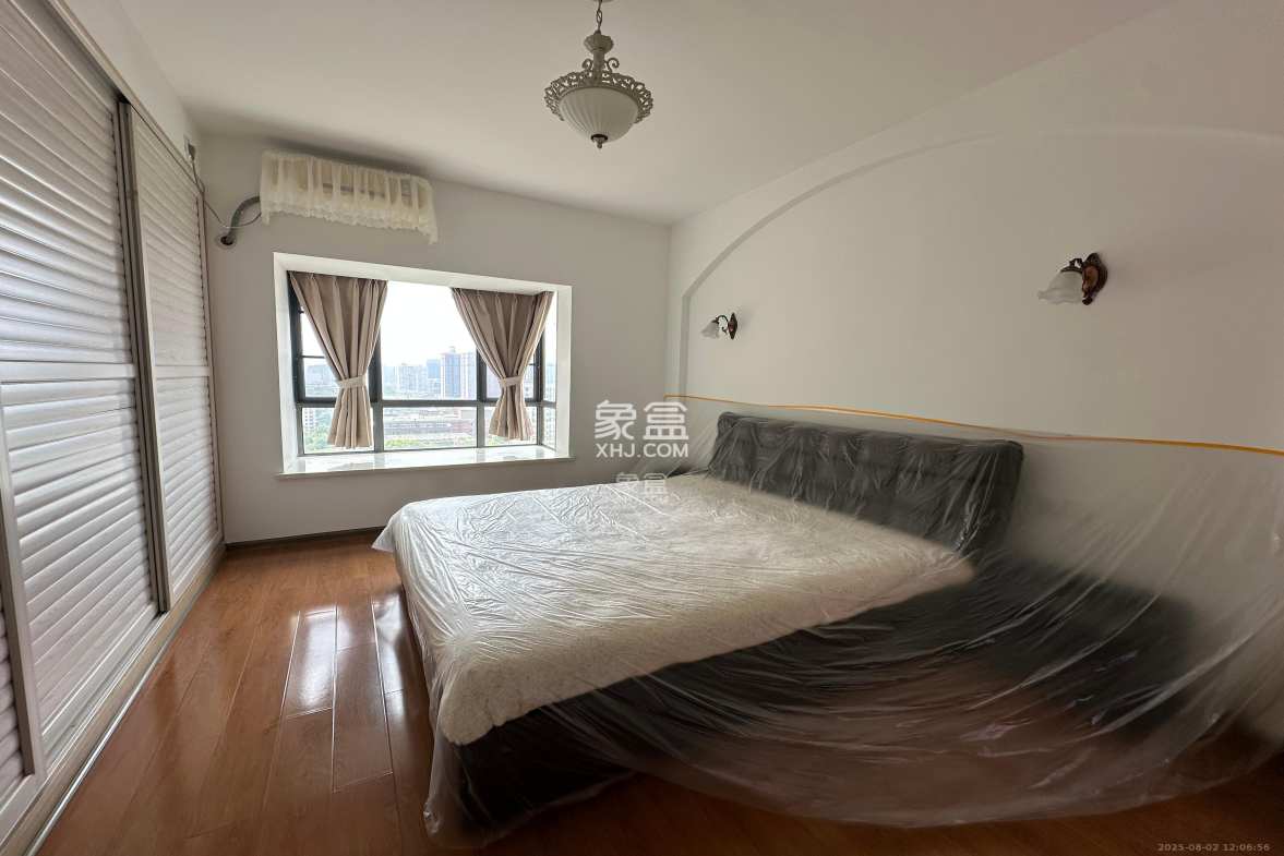 上海城小区  4室2厅2卫    2800.0元/月 上海城小区  4室2厅2卫    2800.0元/月室内图