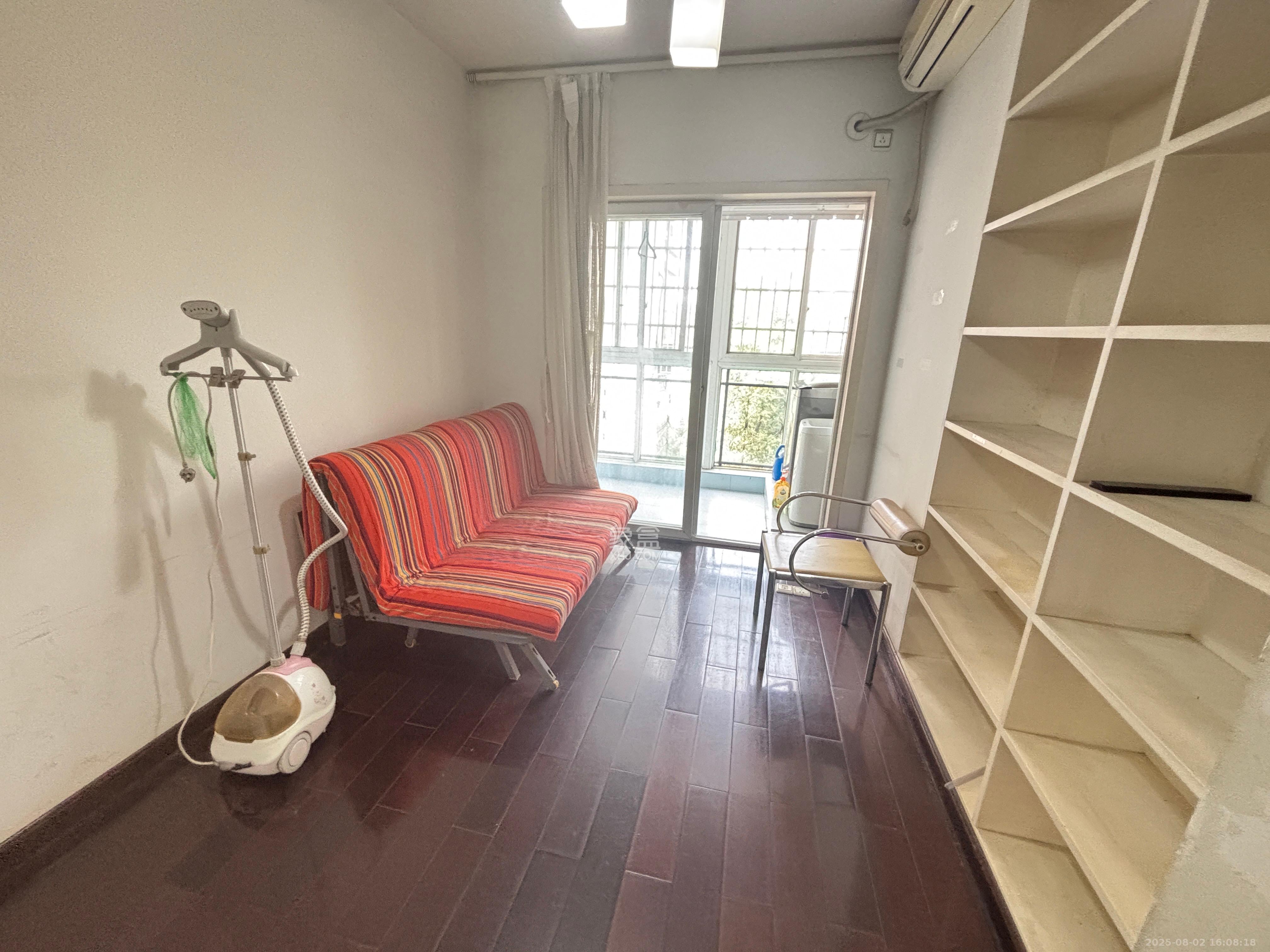 新点苑 3室2厅2卫 1800.0元/月 新点苑 3室2厅2卫 1800.0元/月室内图