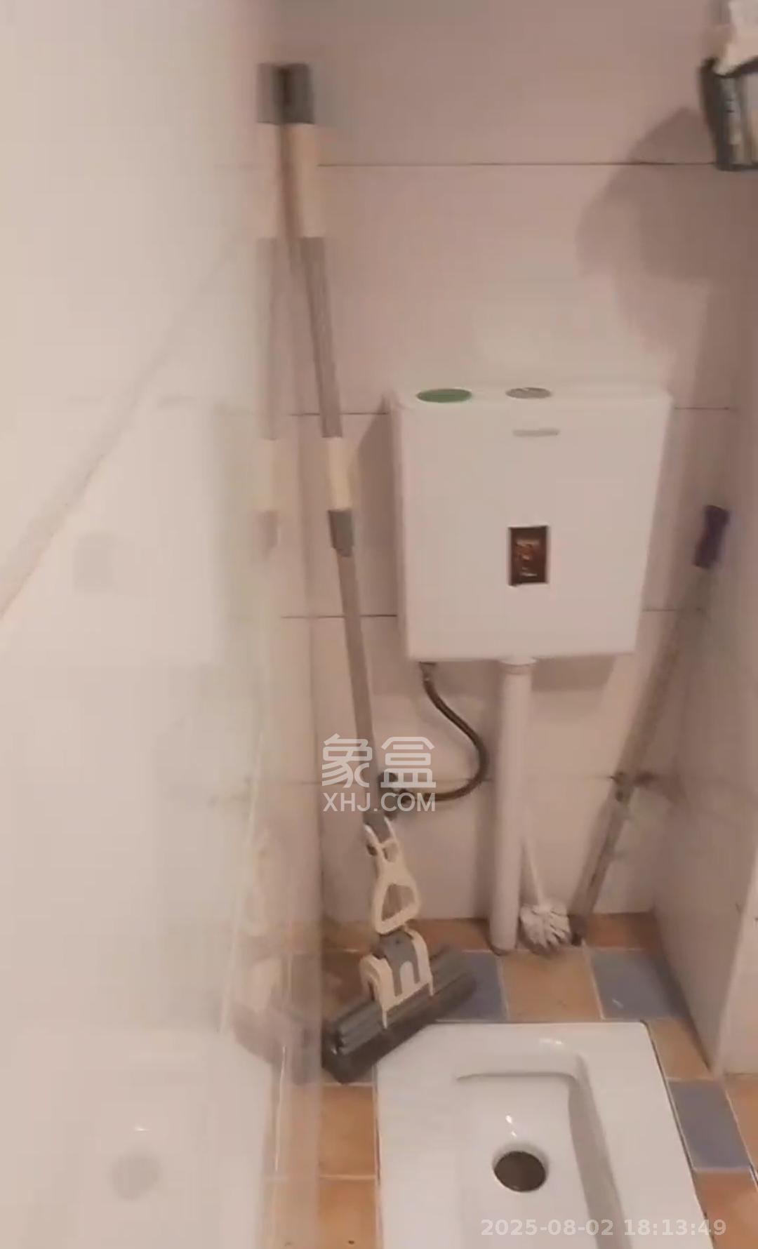 麓枫和苑 2室1厅1卫 1800.0元/月 麓枫和苑 2室1厅1卫 1800.0元/月室内图