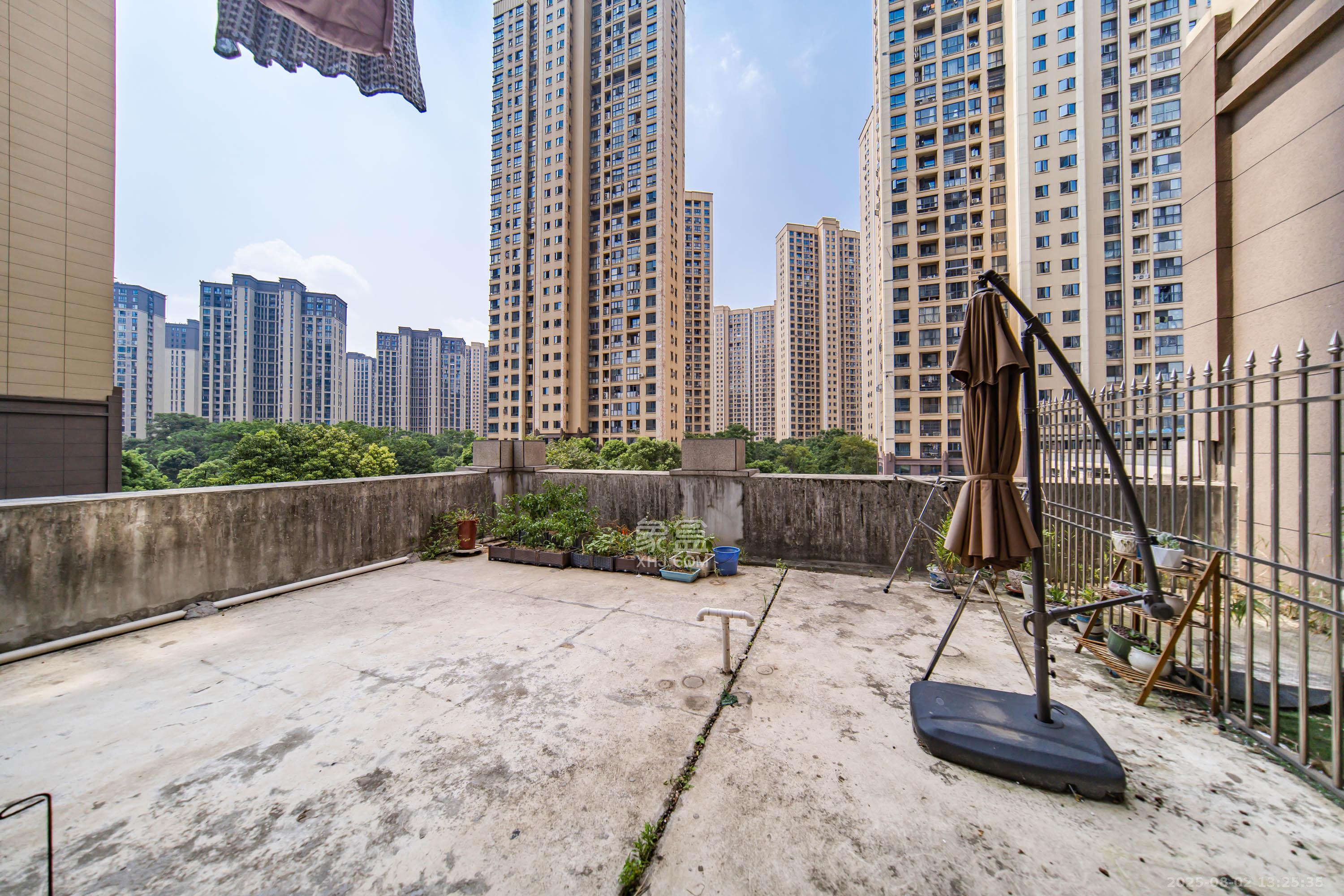 湘熙水郡（观澜海赋家园）  4室2厅2卫    150.0万阳台