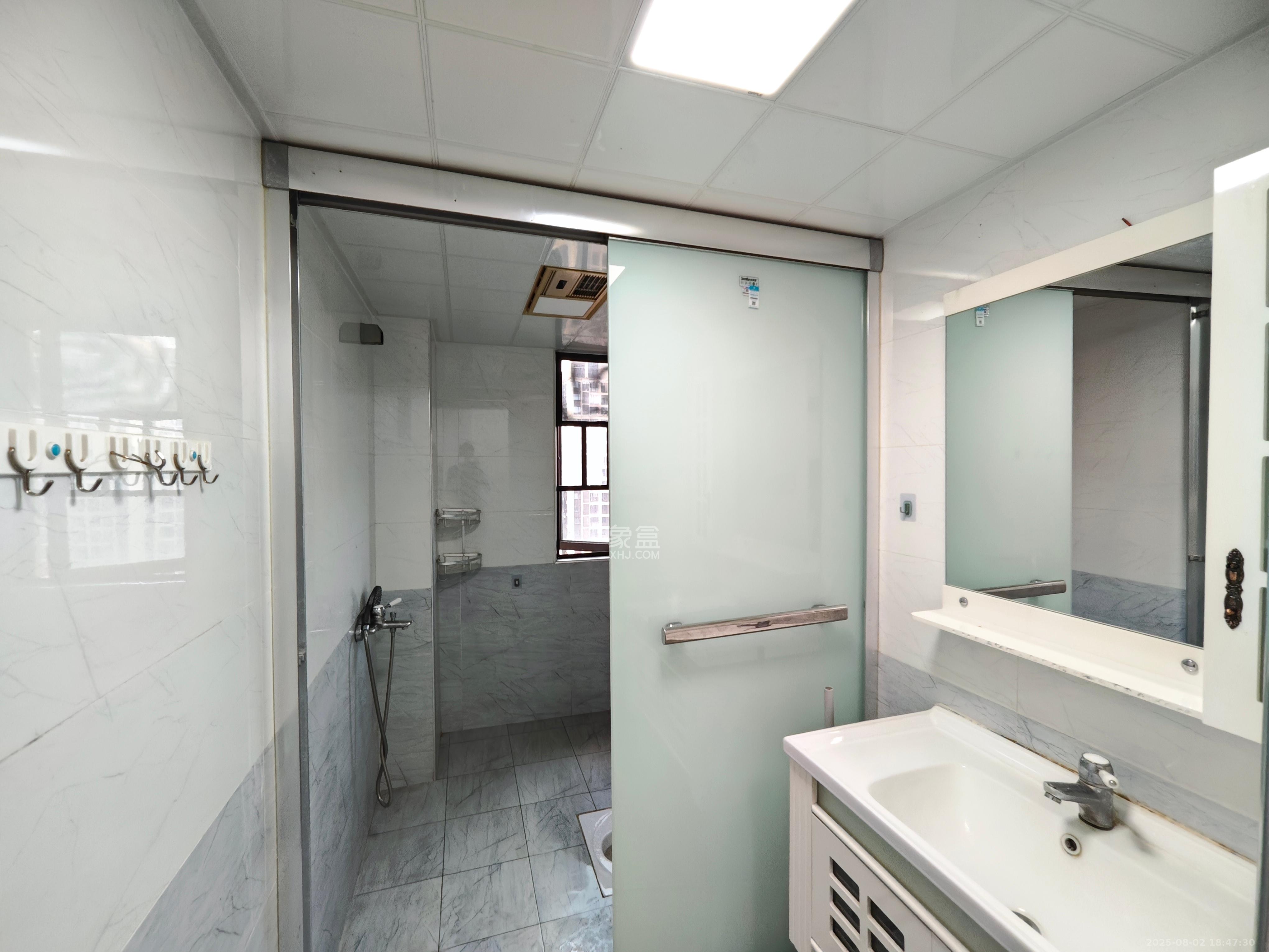 梅溪鑫苑名家  4室2厅2卫    2999.0元/月室内图