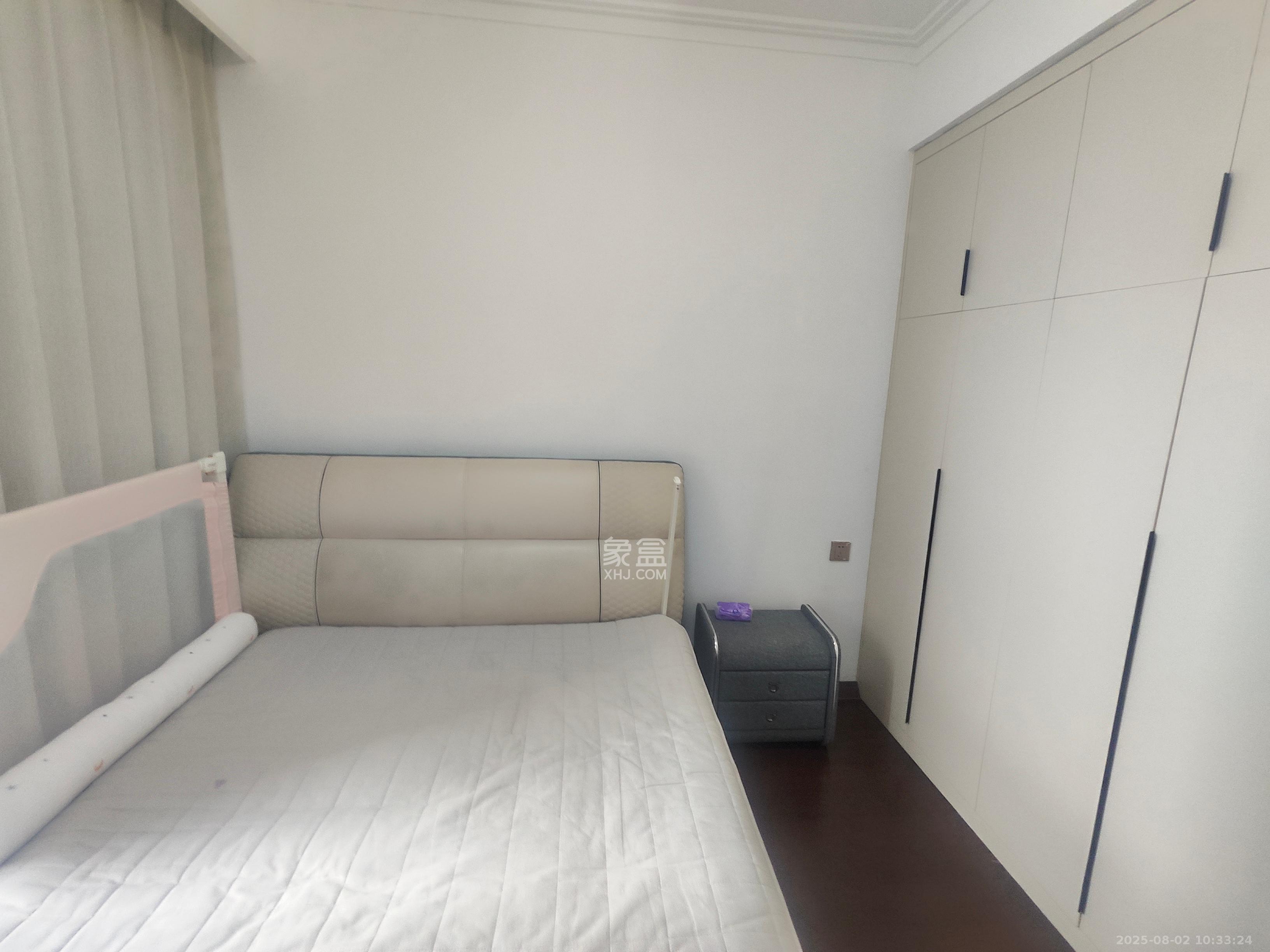 绿地长沙城际空间站(绿地新里佳苑) 4室2厅2卫 3800.0元/月 绿地长沙城际空间站(绿地新里佳苑) 4室2厅2卫 3800.0元/月室内图