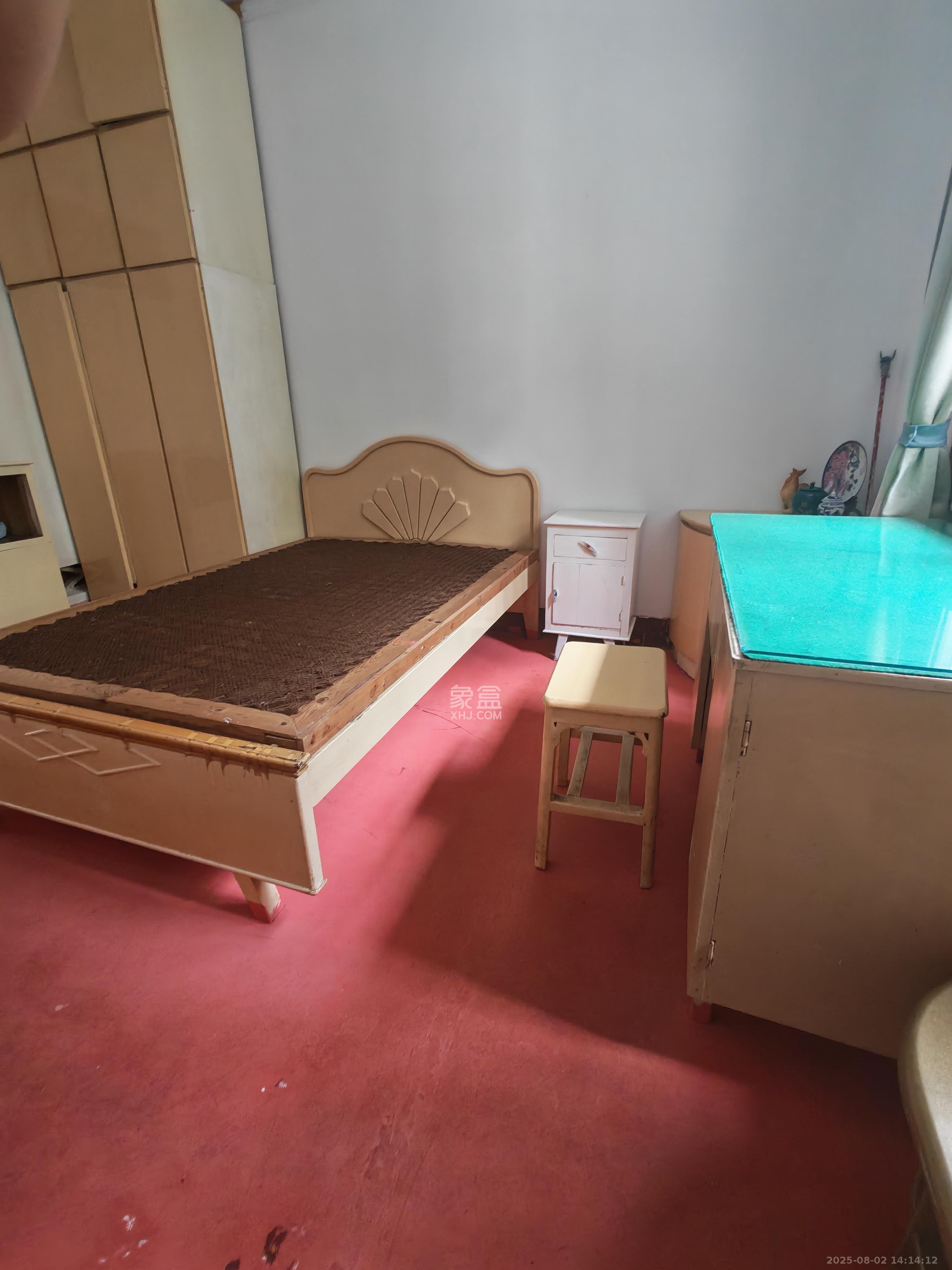 省劳卫所宿舍(职防院小区) 3室1厅1卫 1800.0元/月 省劳卫所宿舍(职防院小区) 3室1厅1卫 1800.0元/月室内图