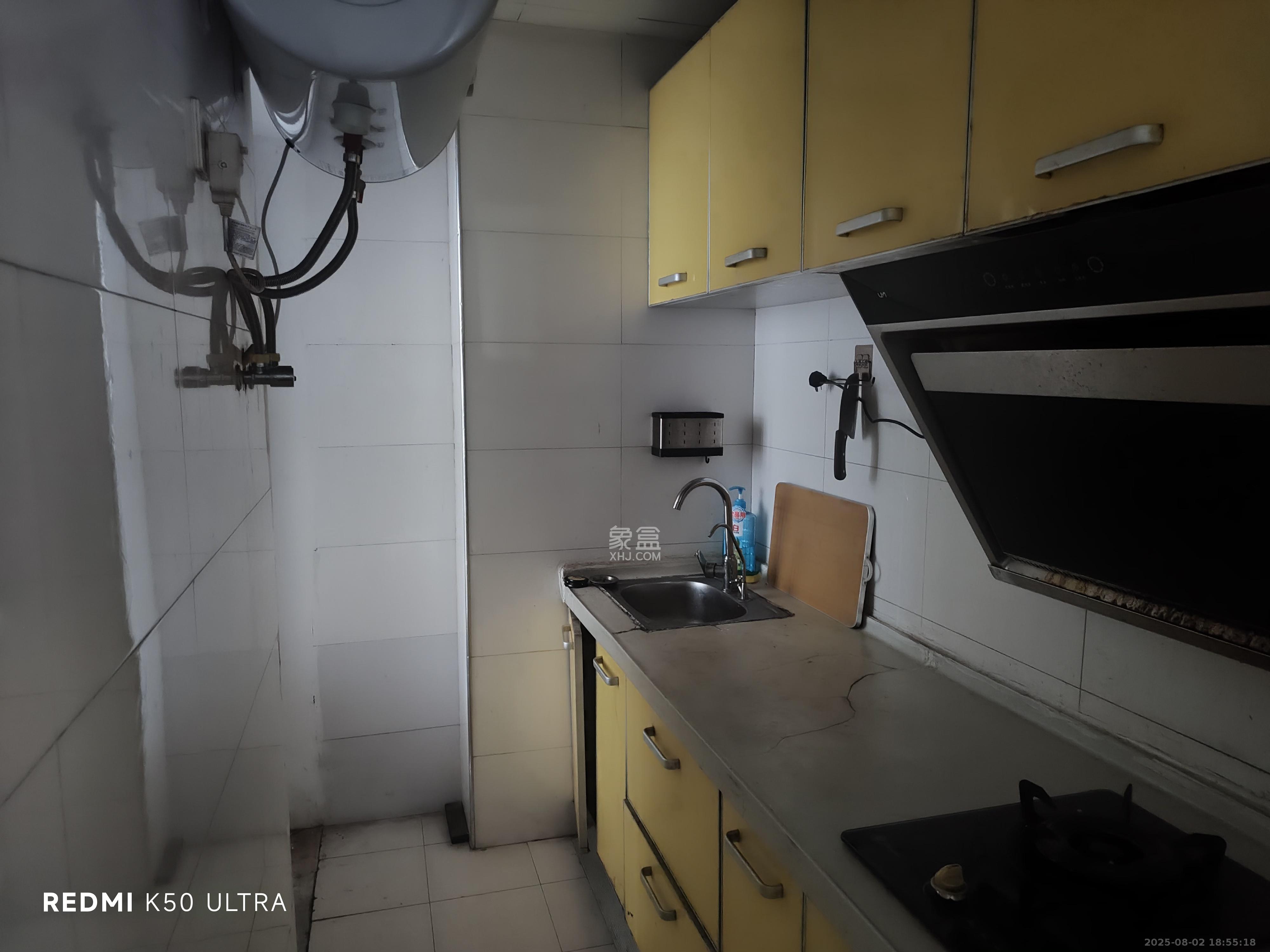 红星国际星城  2室1厅1卫    1800.0元/月 红星国际星城  2室1厅1卫    1800.0元/月