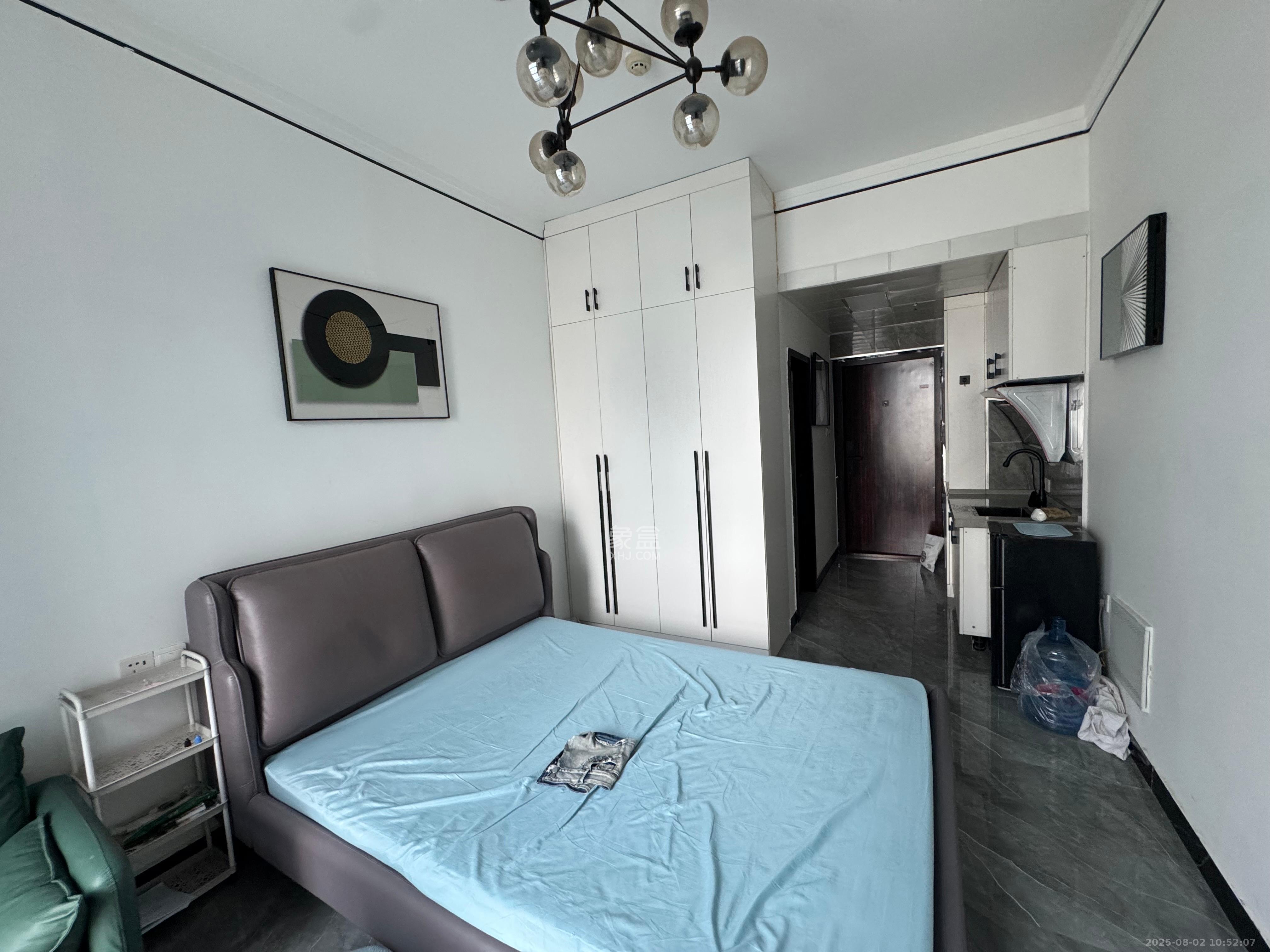 东盈商业广场(华泉城市广场)  1室1厅1卫    1600.0元/月 东盈商业广场(华泉城市广场)  1室1厅1卫    1600.0元/月室内图