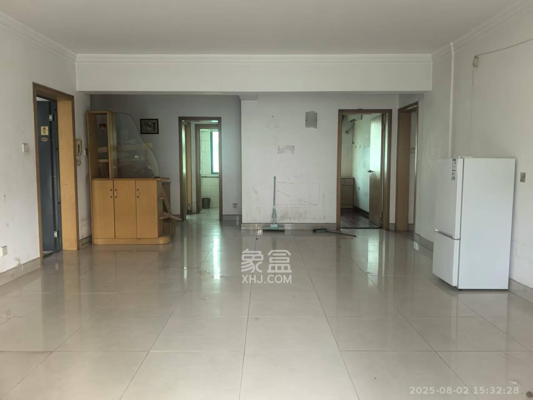 三湘小区 3室2厅2卫 1600.0元/月 三湘小区 3室2厅2卫 1600.0元/月室内图