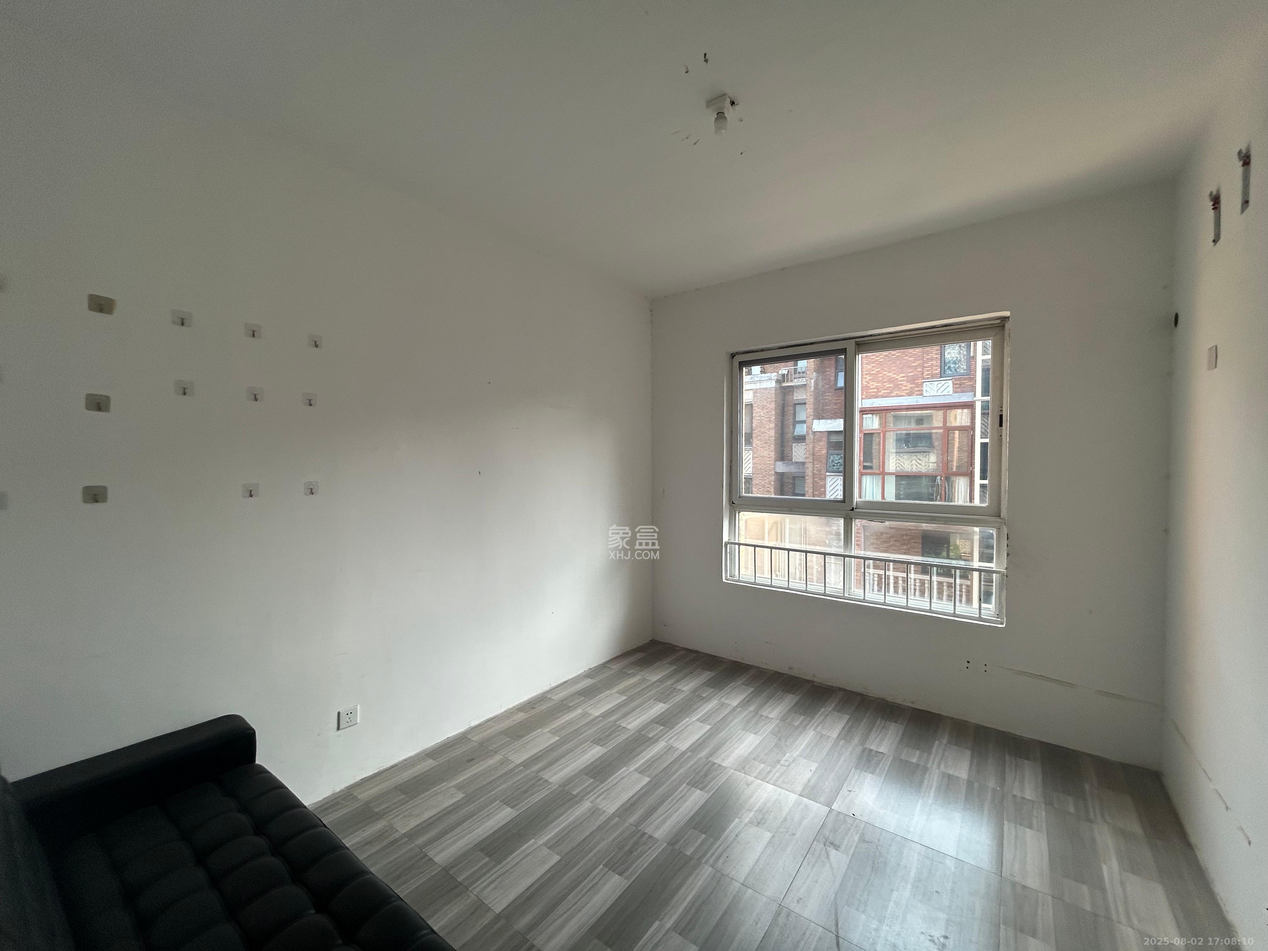 山水湾 6室3厅4卫 7000.0元/月 山水湾 6室3厅4卫 7000.0元/月室内图