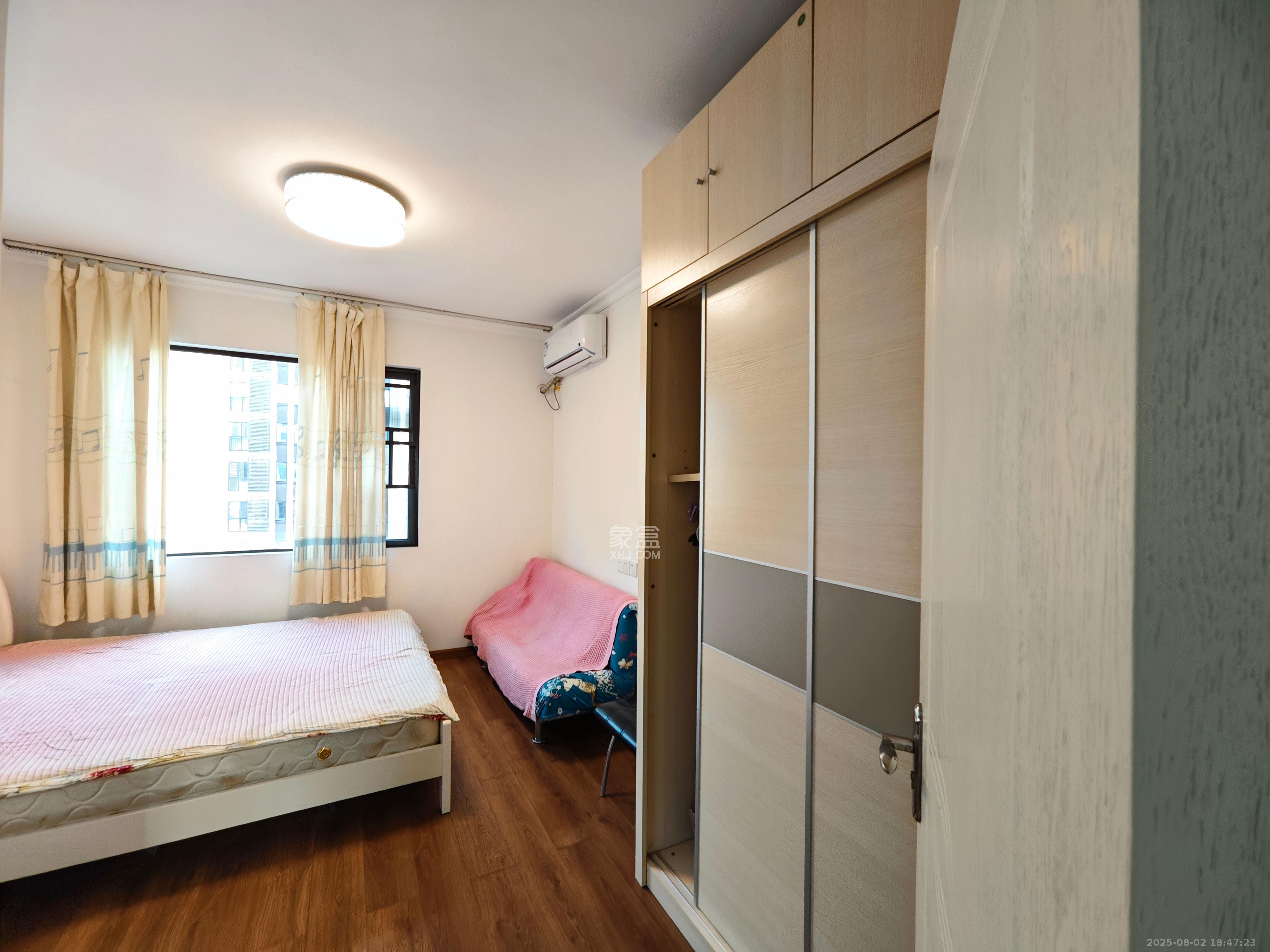 梅溪鑫苑名家  4室2厅2卫    2999.0元/月室内图