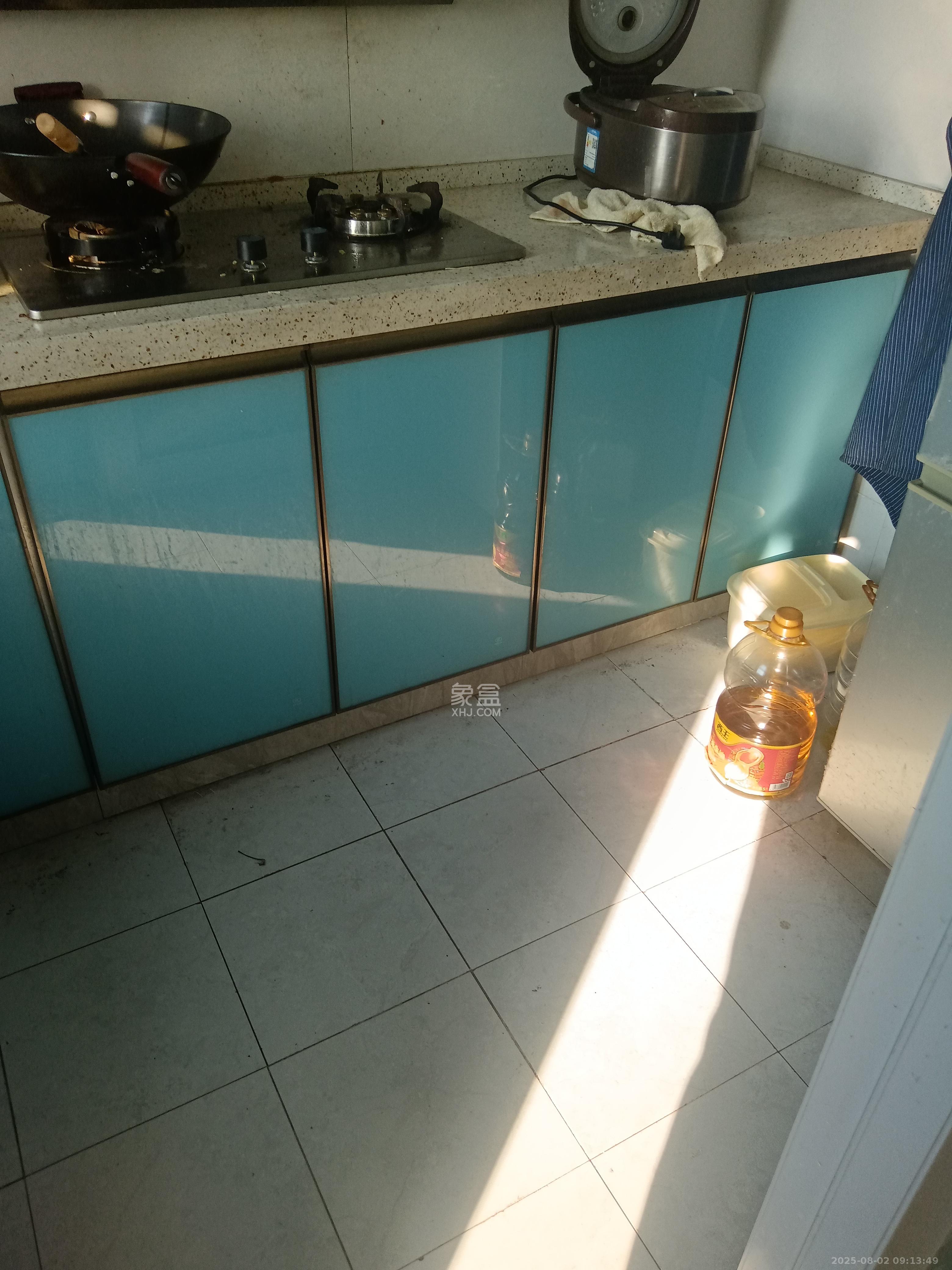 高升时代广场(冠铭商务中心) 3室2厅1卫 2200.0元/月 高升时代广场(冠铭商务中心) 3室2厅1卫 2200.0元/月室内图