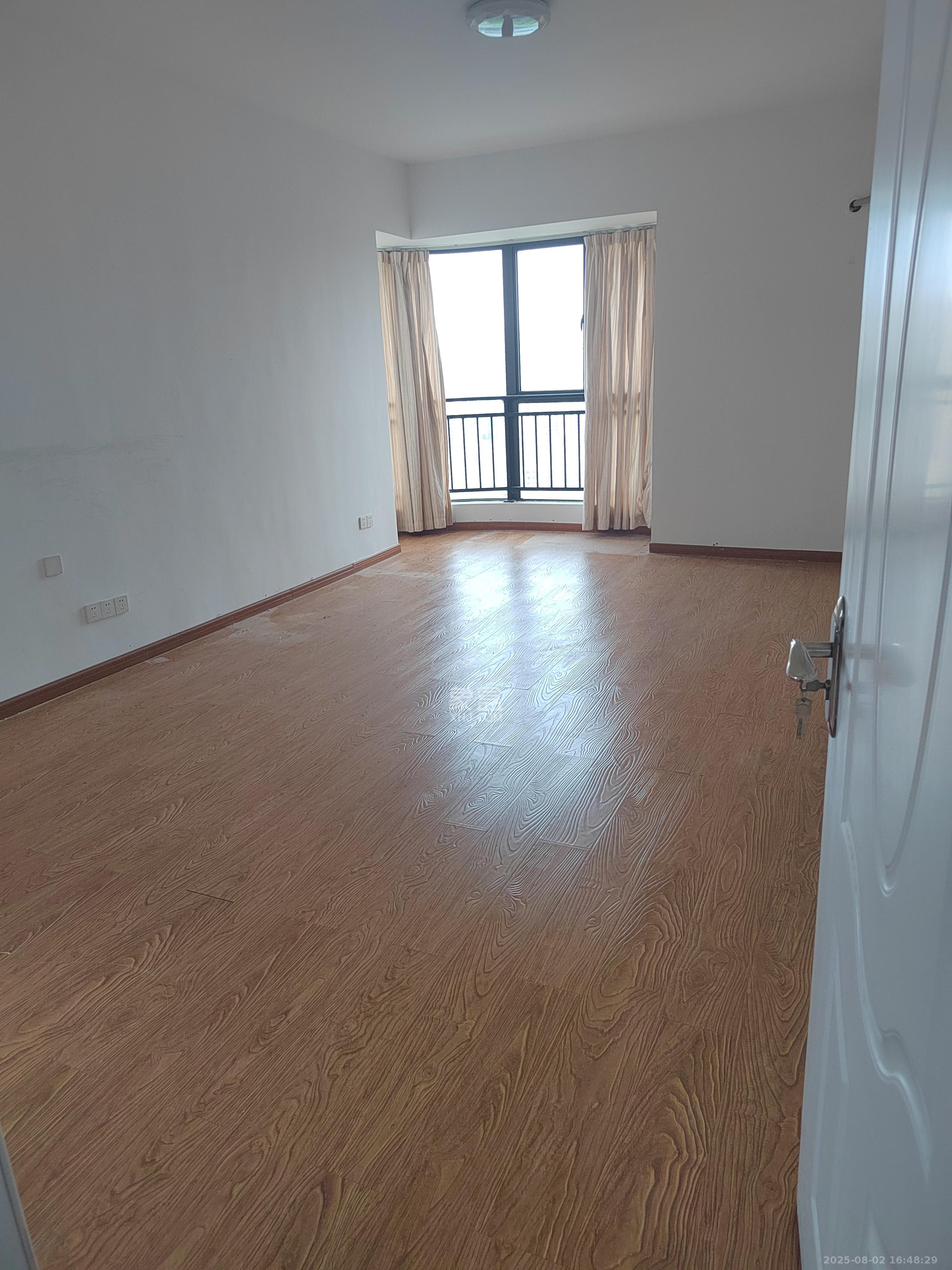 湘域熙岸 4室2厅2卫 4500.0元/月 湘域熙岸 4室2厅2卫 4500.0元/月室内图