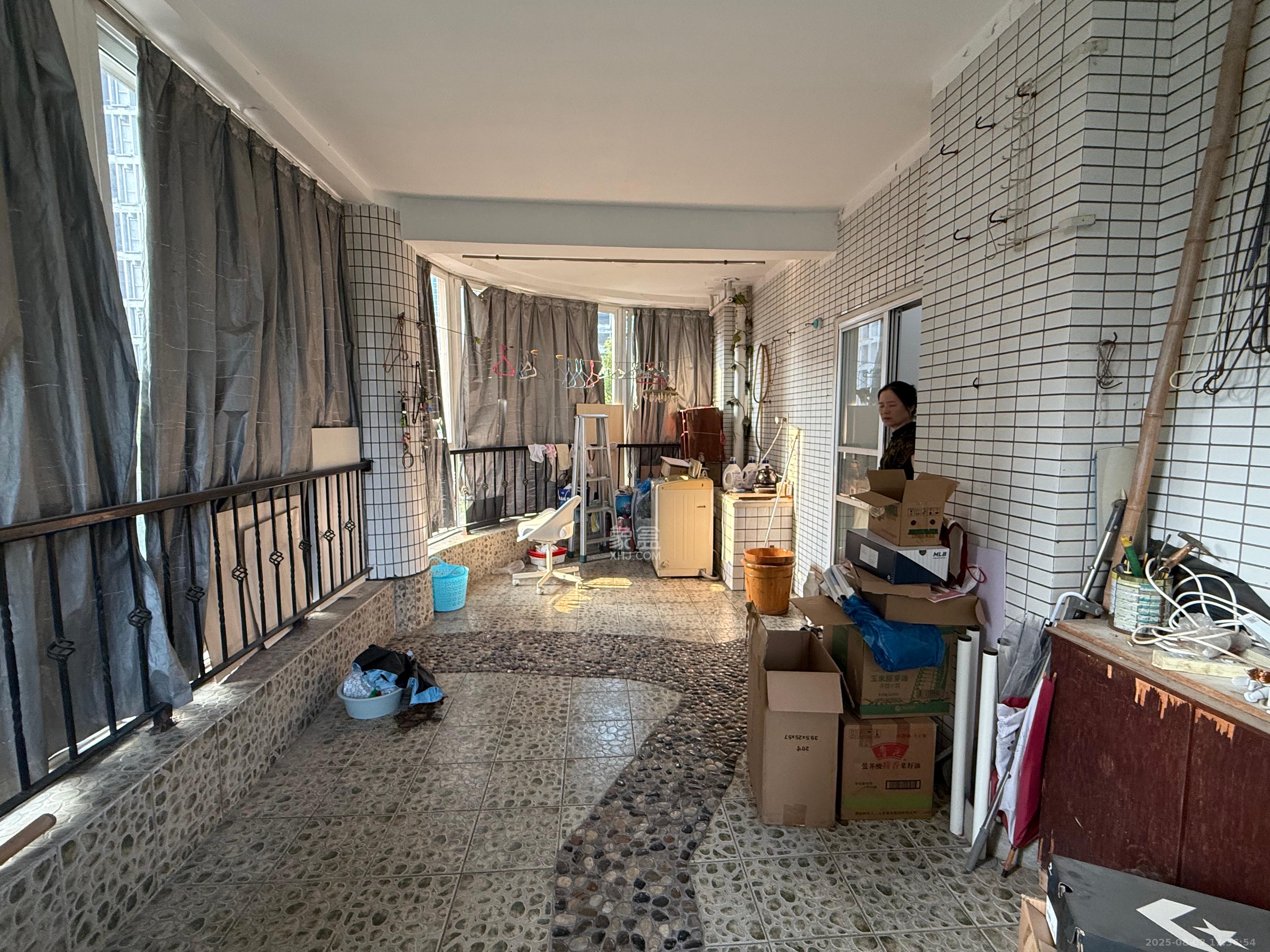 佳润新城(佳润新都) 3室2厅2卫 2800.0元/月 佳润新城(佳润新都) 3室2厅2卫 2800.0元/月室内图