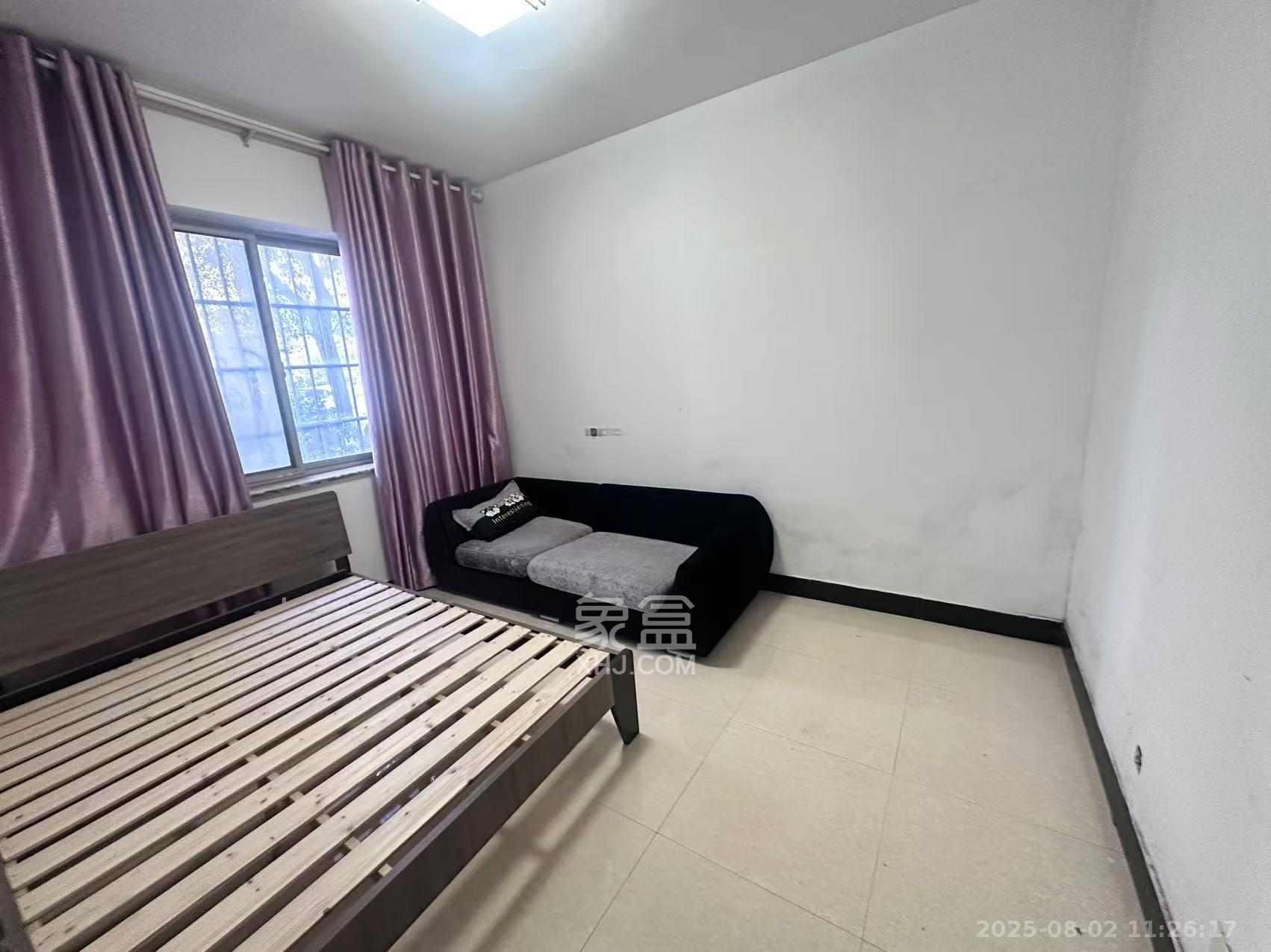 白沙湾嘉园  4室2厅2卫    2800.0元/月室内图