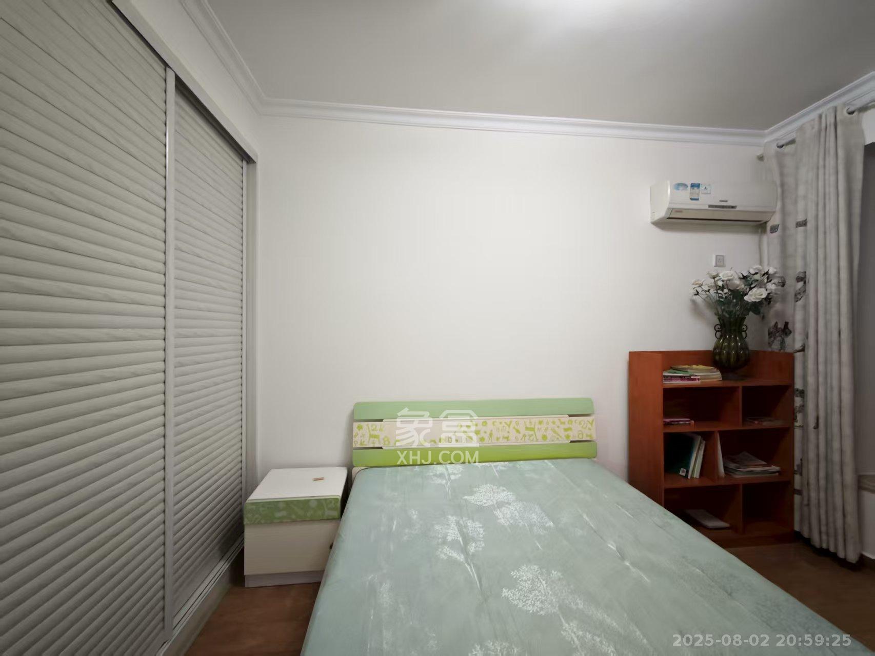 山语城一期  3室2厅2卫    2600.0元/月室内图