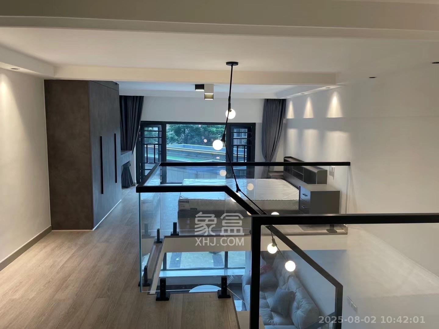 藏珑湖上公馆  1室1厅1卫    3000.0元/月室内图