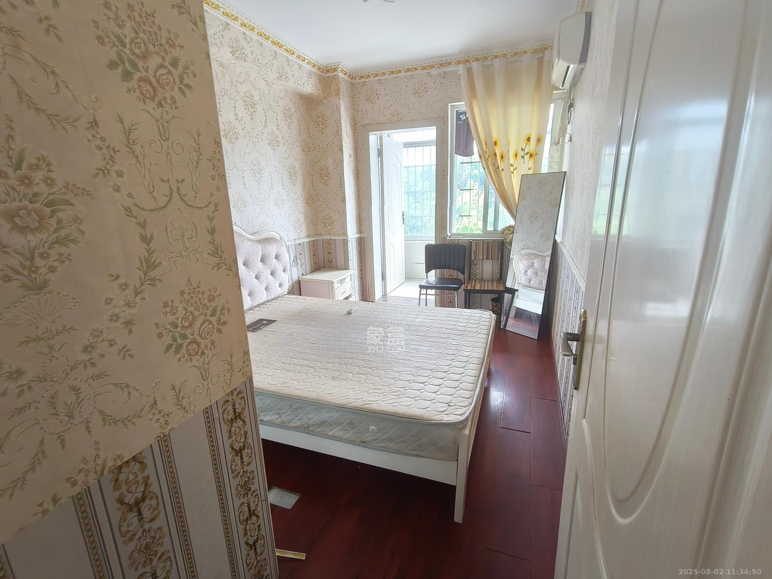 添景阁  2室1厅1卫    2000.0元/月室内图