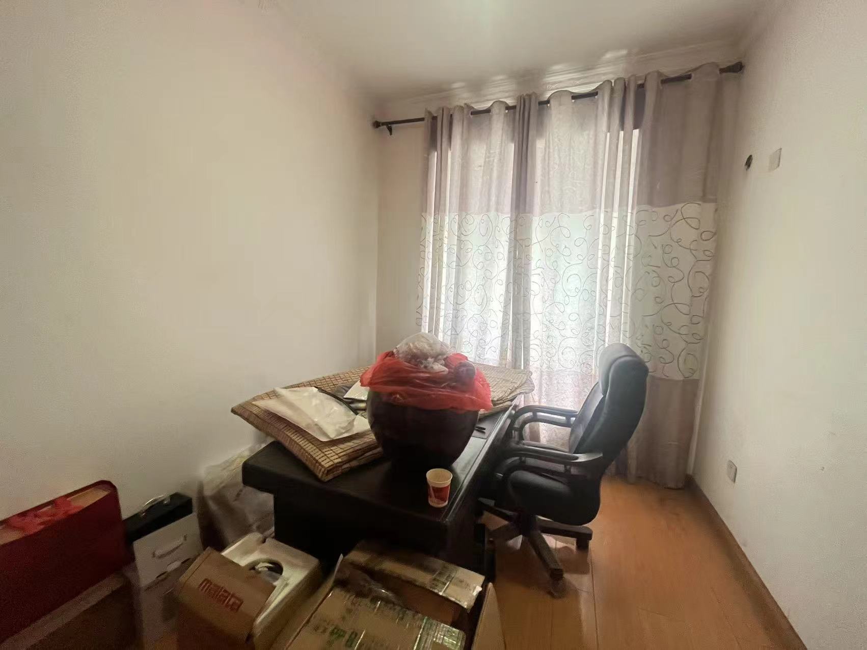 佳宁娜小区(梓山湖小区) 3室2厅2卫 2000.0元/月 佳宁娜小区(梓山湖小区) 3室2厅2卫 2000.0元/月室内图