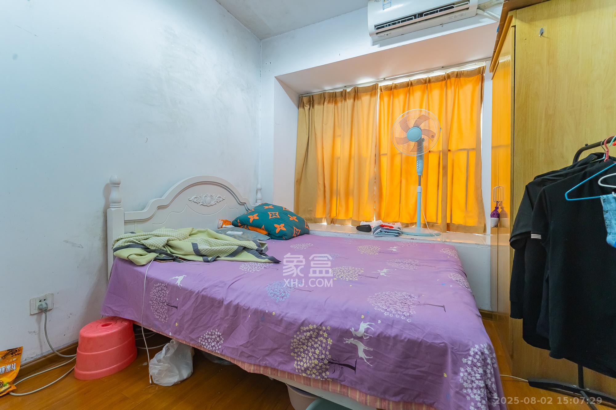 华润凤凰城二期 3室2厅1卫 62.8万 华润凤凰城二期 3室2厅1卫 62.8万卧室