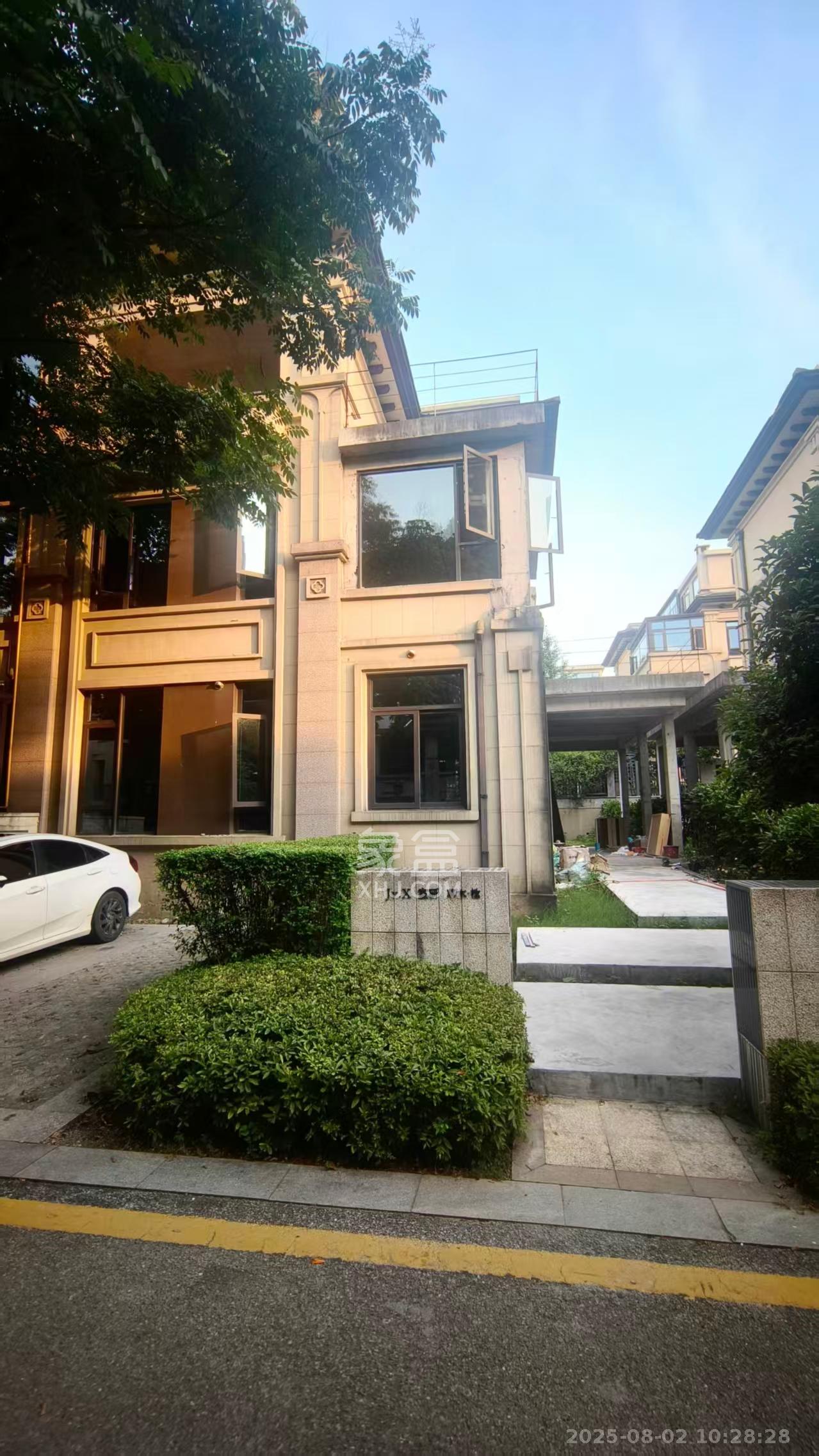 龙湖璟宸原著(龙湖紫宸)  1室0厅0卫    3250.0元/月 龙湖璟宸原著(龙湖紫宸)  1室0厅0卫    3250.0元/月室内图