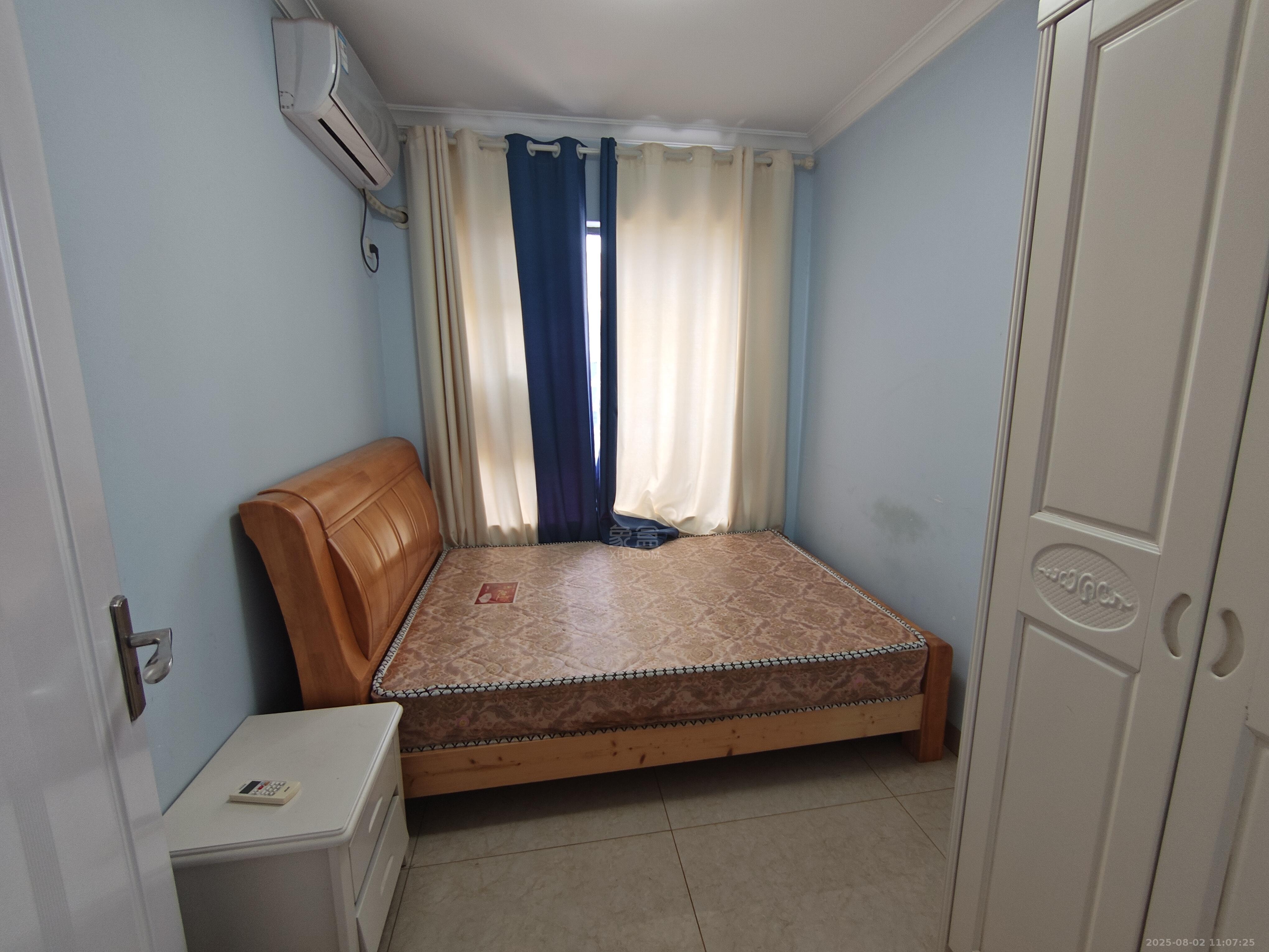 春藤小镇 3室2厅1卫 1600.0元/月 春藤小镇 3室2厅1卫 1600.0元/月室内图