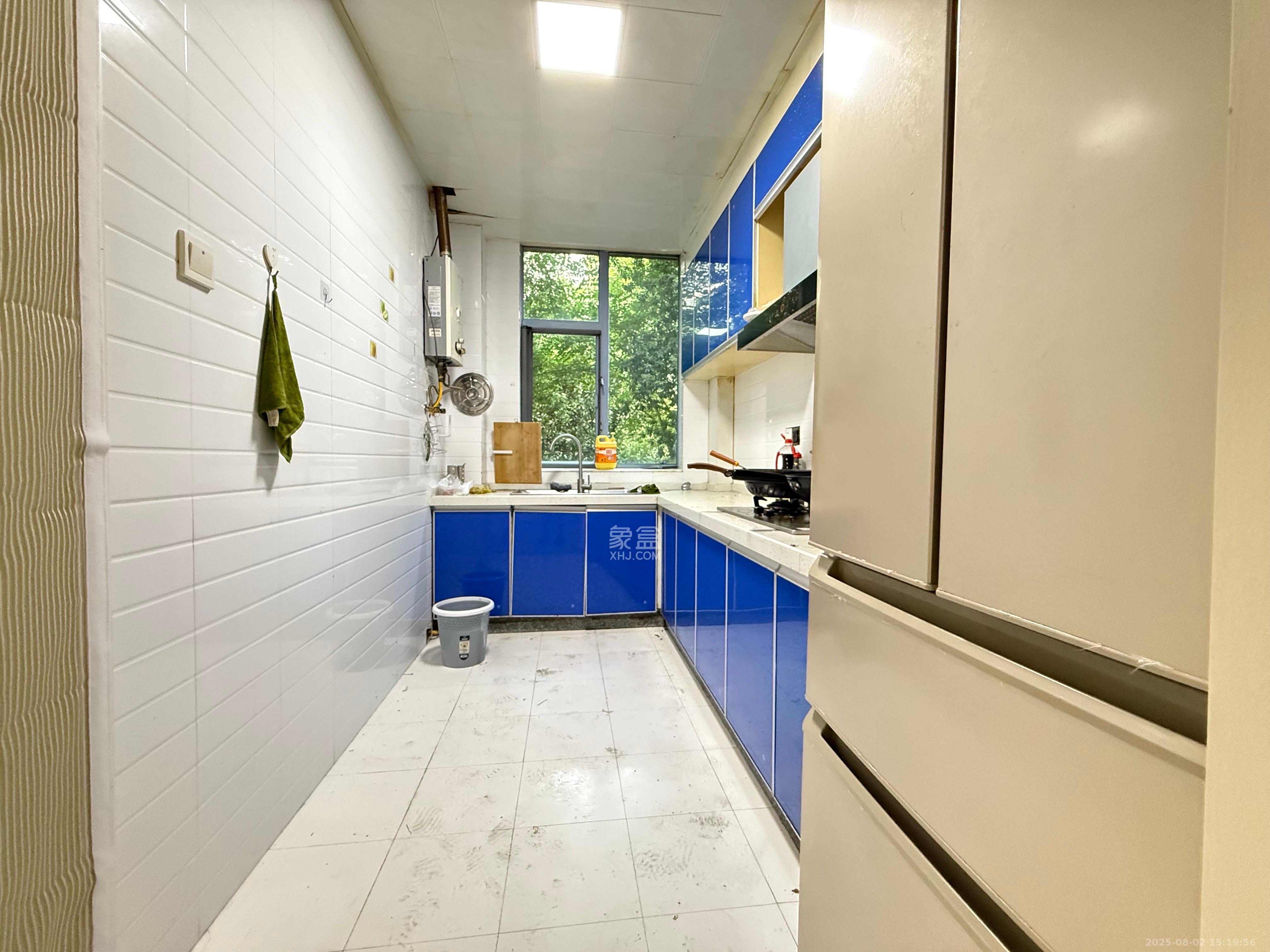 书香名邸 3室2厅2卫 3200.0元/月 书香名邸 3室2厅2卫 3200.0元/月室内图