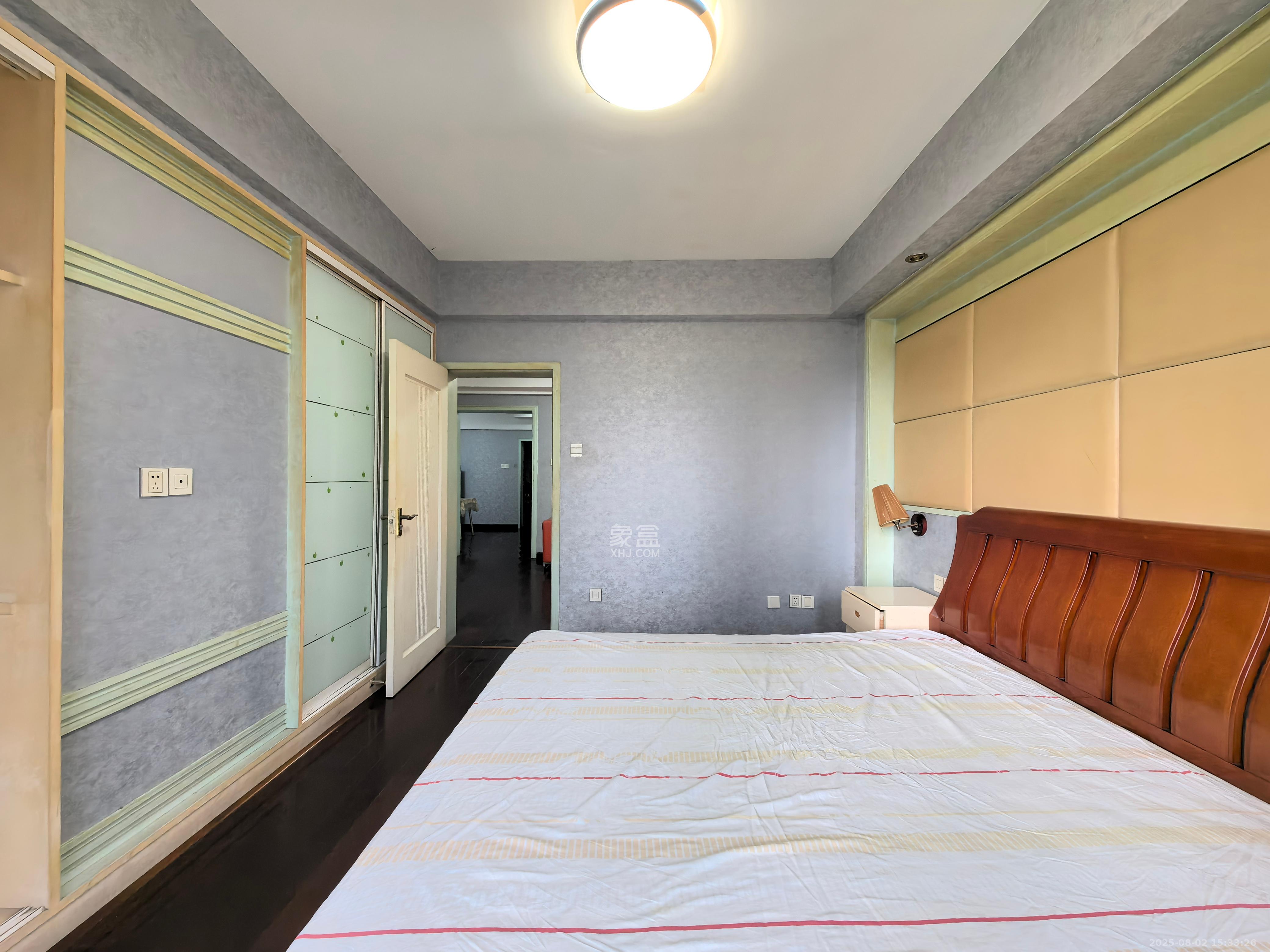 新奥大厦  3室2厅1卫    2800.0元/月 新奥大厦  3室2厅1卫    2800.0元/月室内图